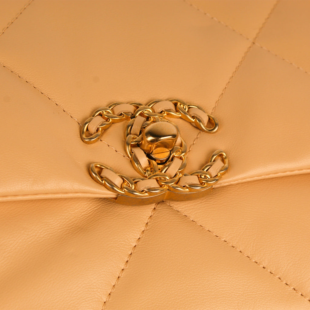 Chanel Chanel 19 Flap Bag - Small