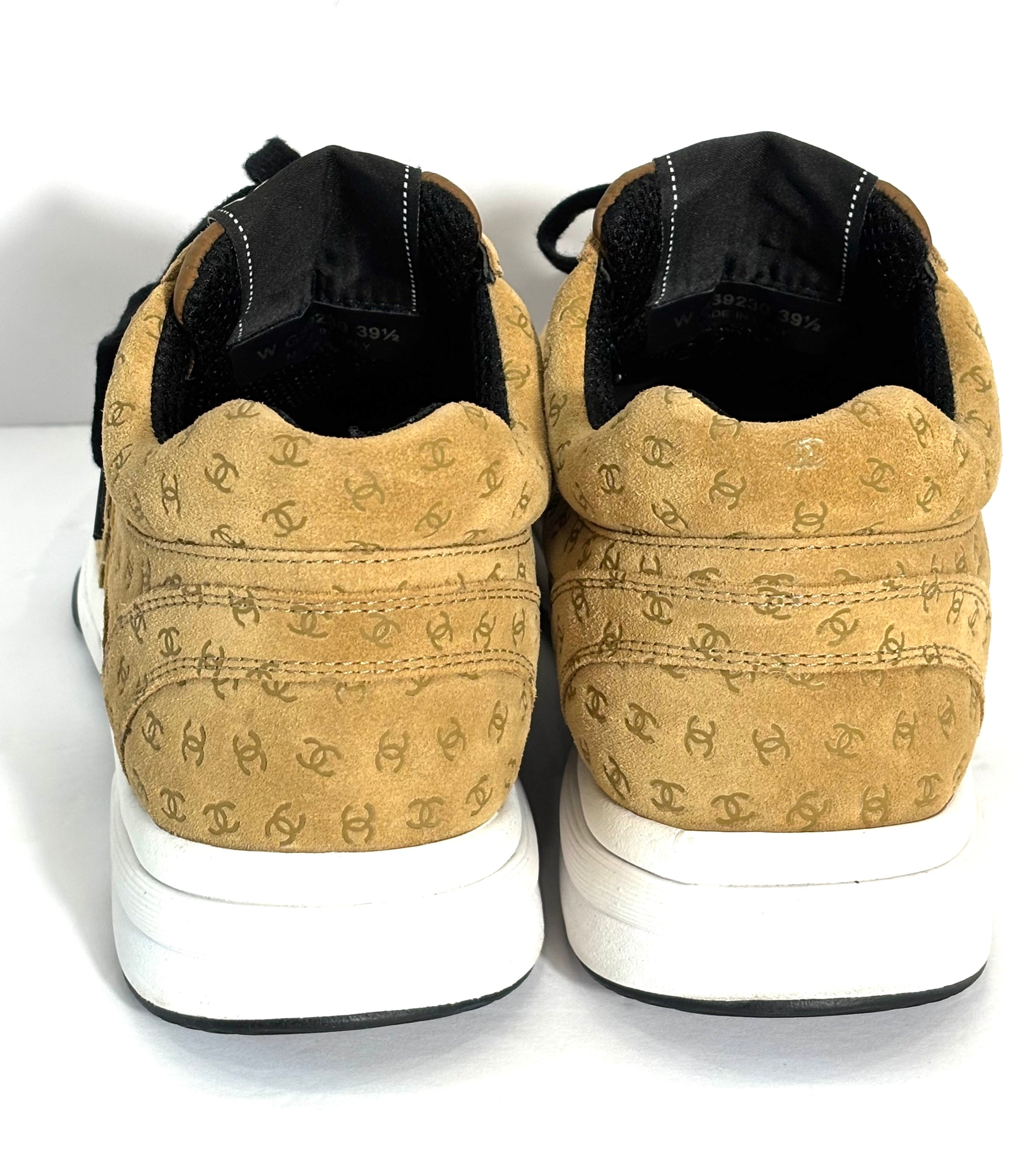 CHANEL SUEDE CALFSKIN PRINTED CC LOW-TOP SNEAKERS