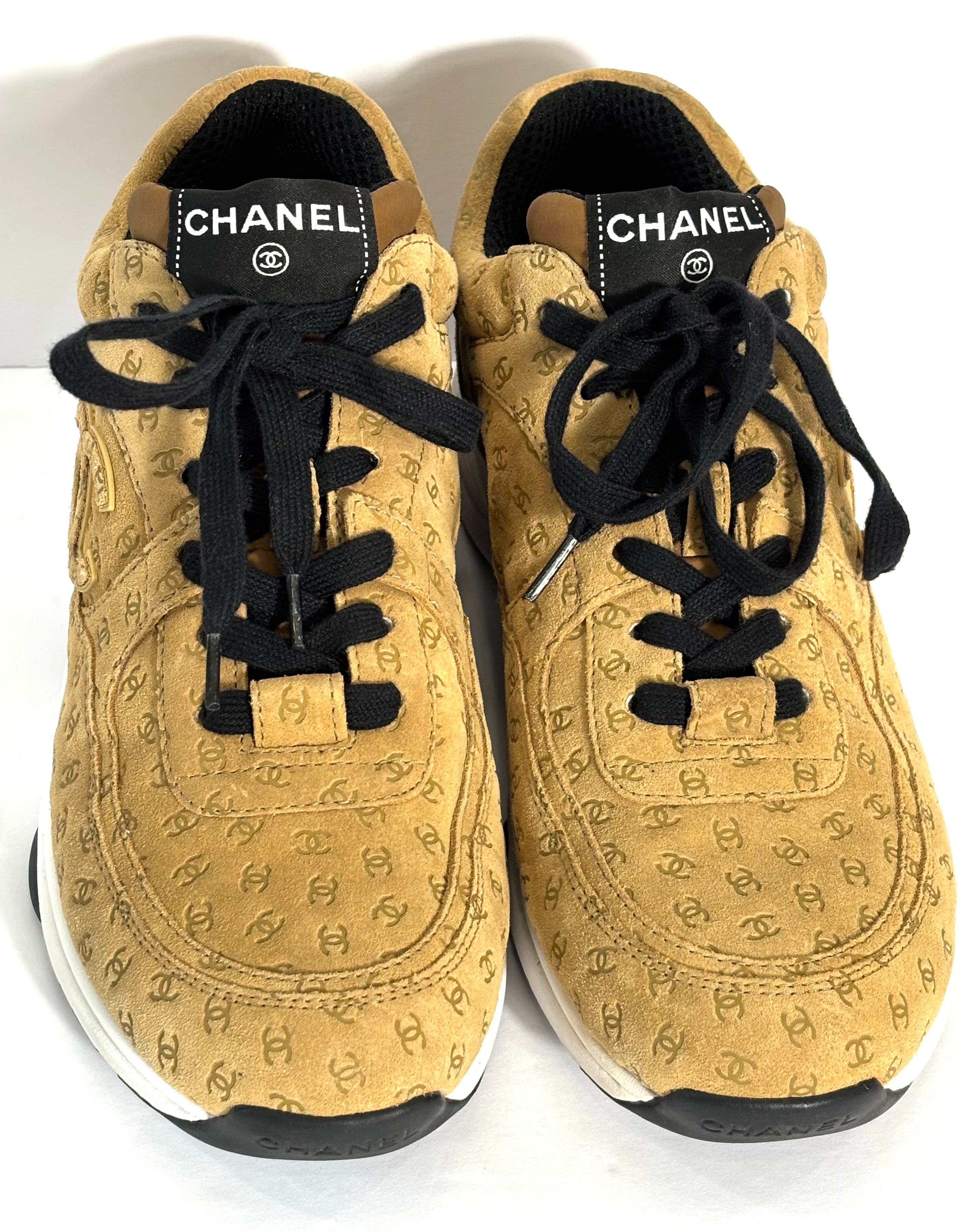 CHANEL SUEDE CALFSKIN PRINTED CC LOW-TOP SNEAKERS