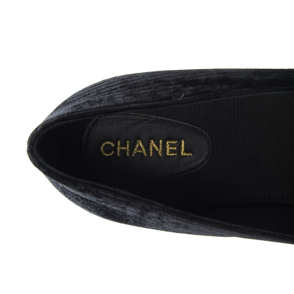 CHANEL VELVET GROSGRAIN PEARLS MOCCASIN LOAFERS
