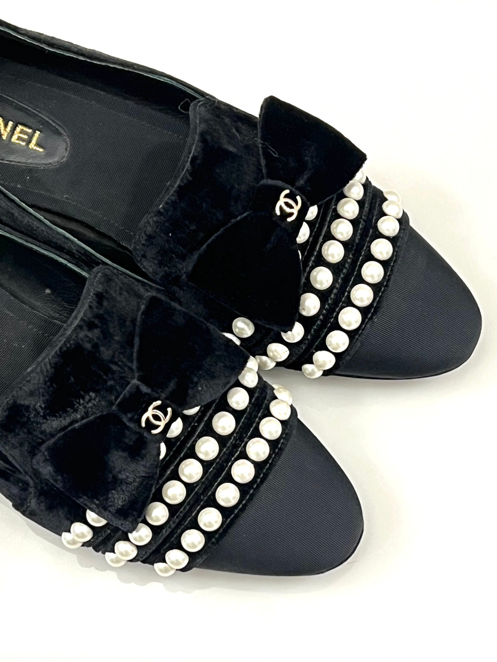 CHANEL VELVET GROSGRAIN PEARLS MOCCASIN LOAFERS