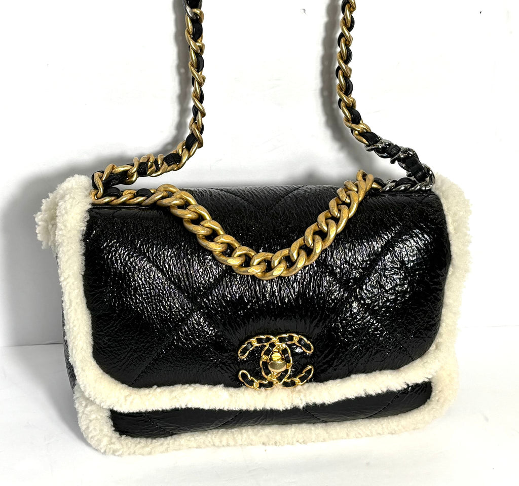CHANEL 2021 SHEARLING MEDIUM 19 FLAP BAG
