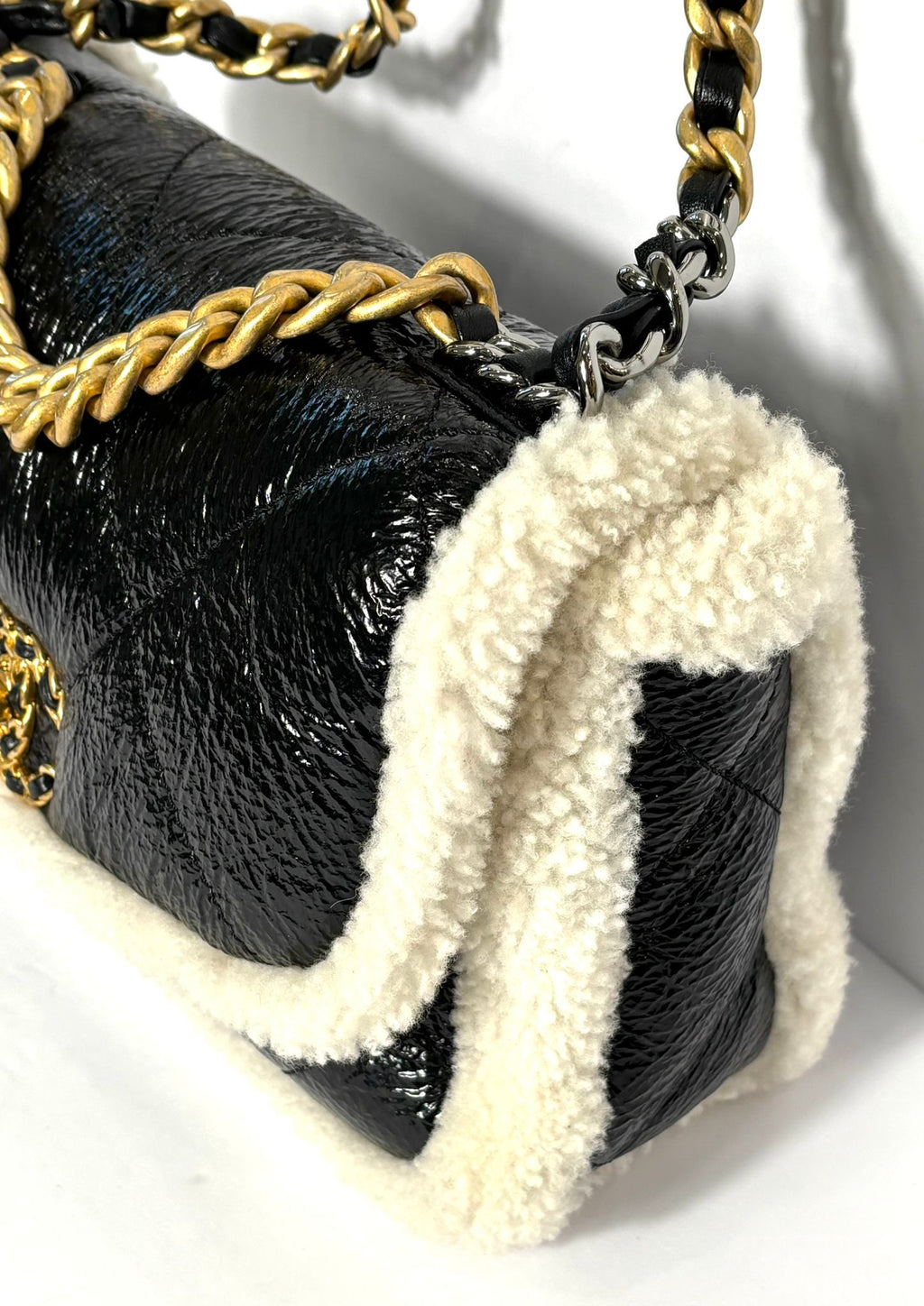 CHANEL 2021 SHEARLING MEDIUM 19 FLAP BAG