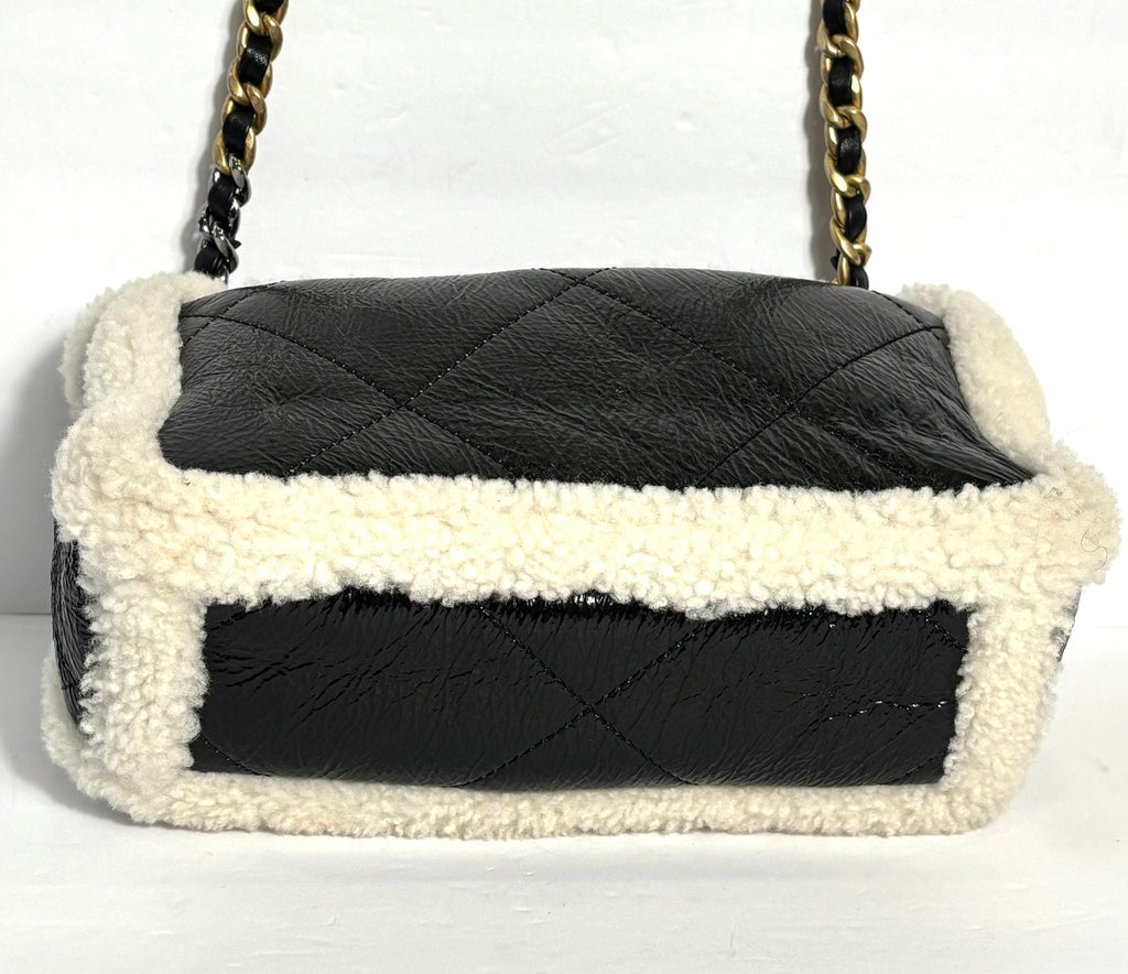 CHANEL 2021 SHEARLING MEDIUM 19 FLAP BAG