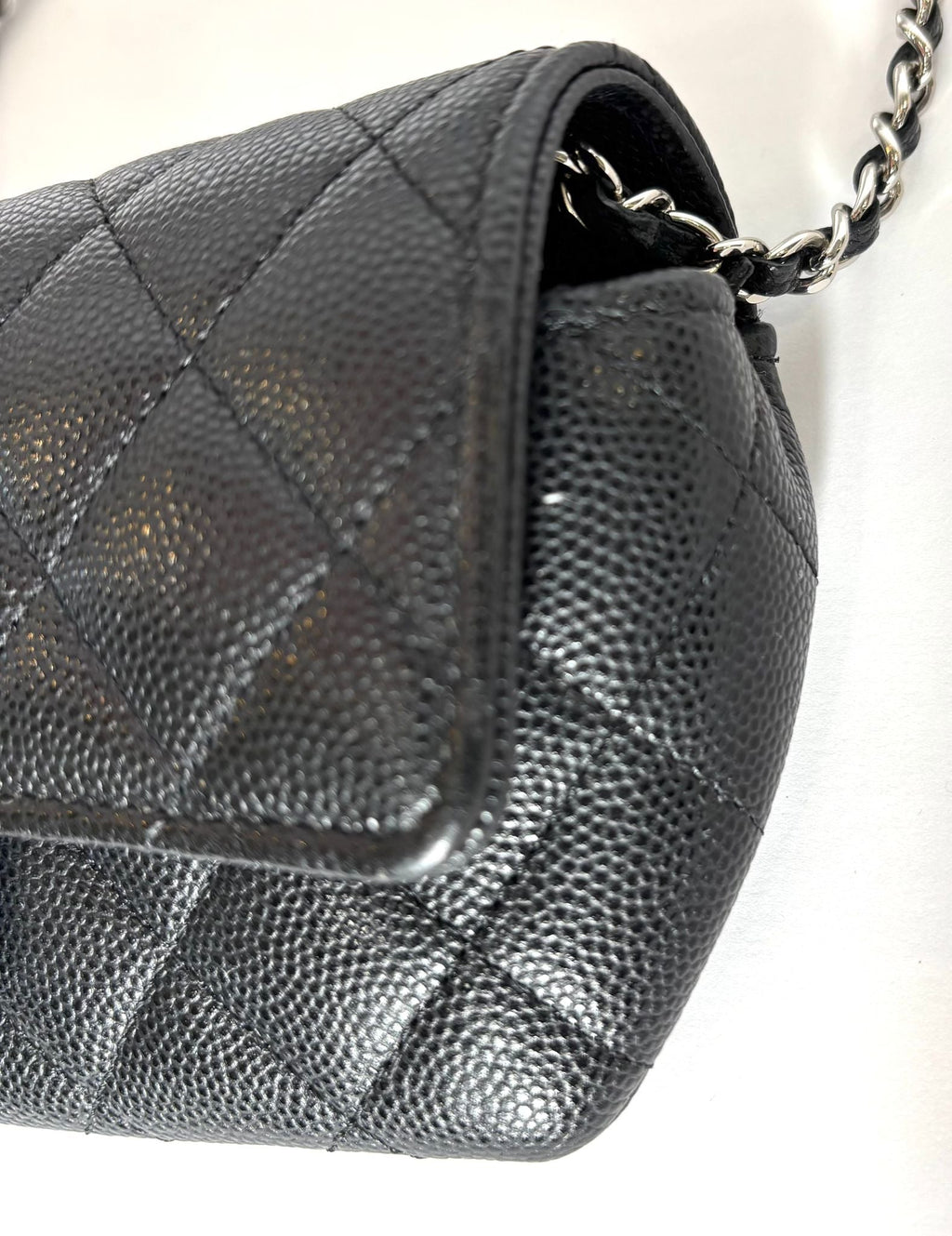 CHANEL QUILTED CAVIAR LEATHER GLASSES CHAIN CASE
