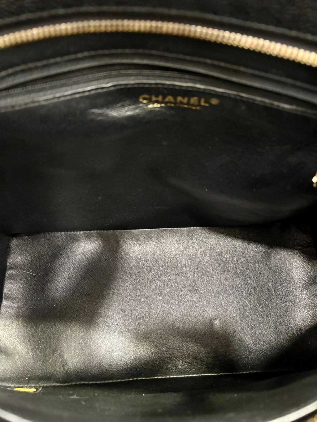 CHANEL CAVIAR QUILTED MEDALLION TOTE BAG