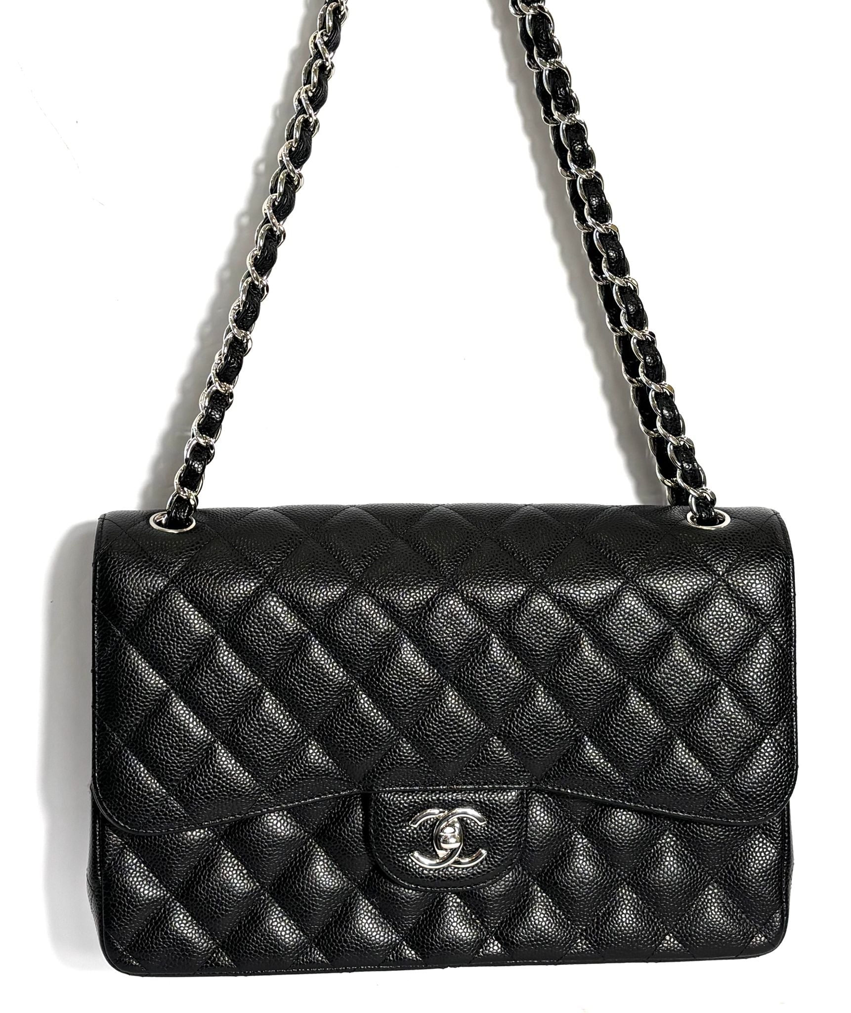 CHANEL CLASSIC CAVIAR QUILTED JUMBO DOUBLE FLAP BAG