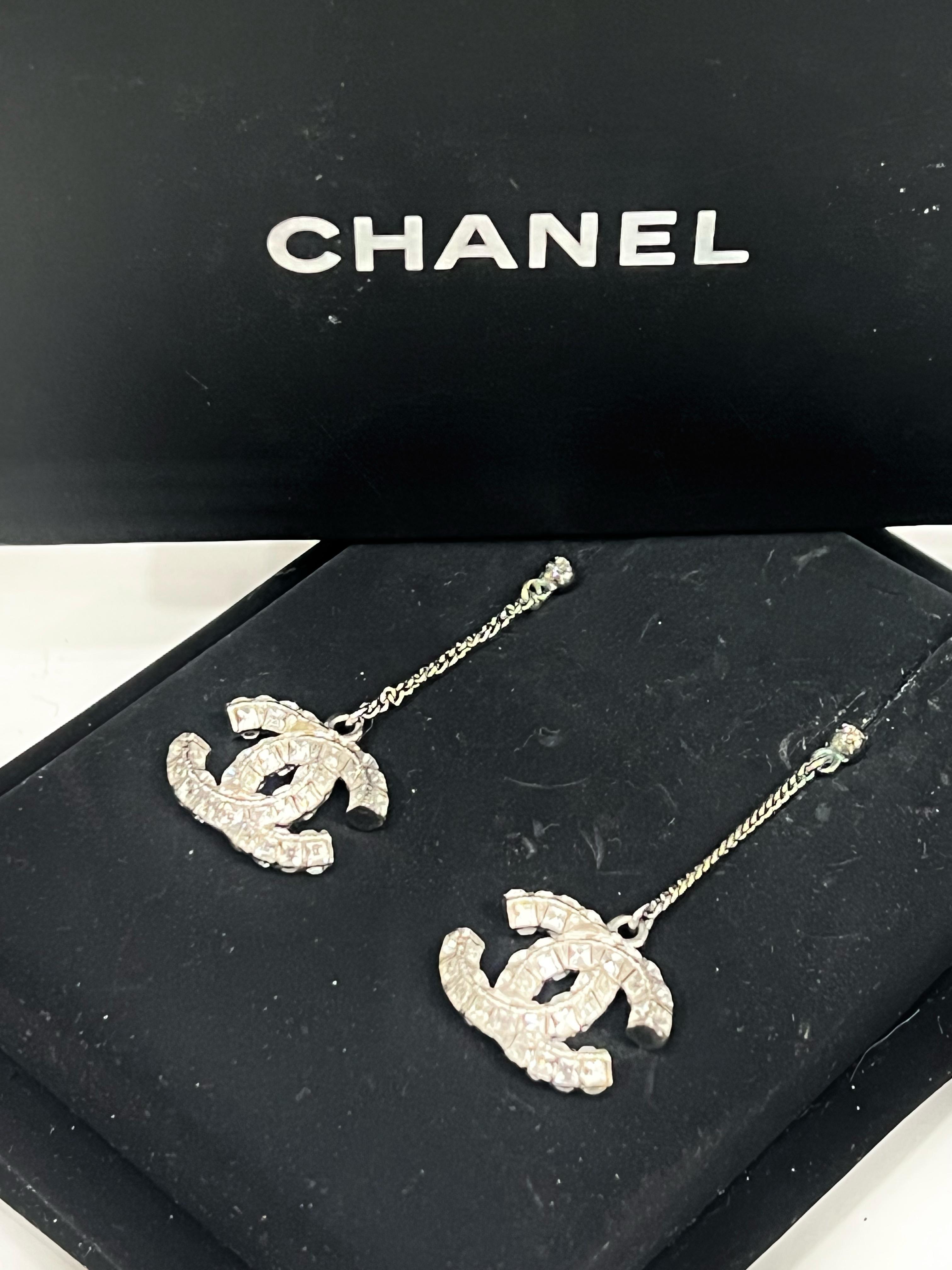 CHANEL BAGUETTE CRYSTAL CC DROP EARRINGS
