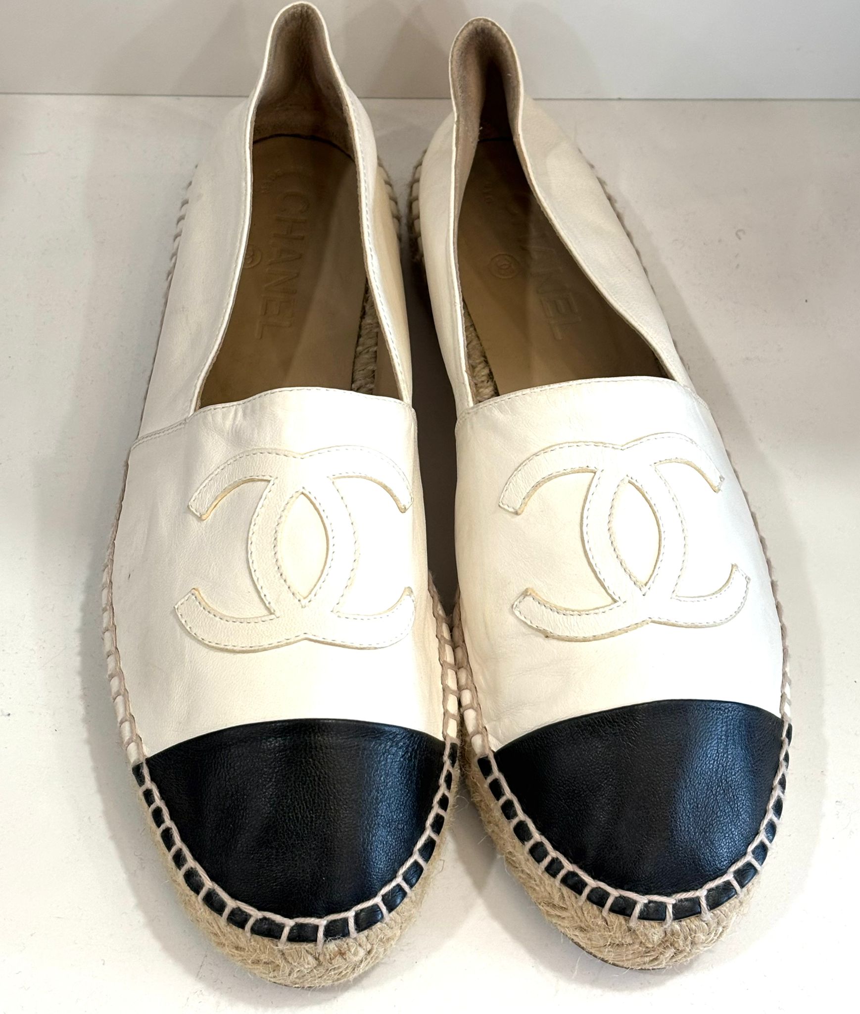 CHANEL CC LAMBSKIN LEATHER ESPADRILLES