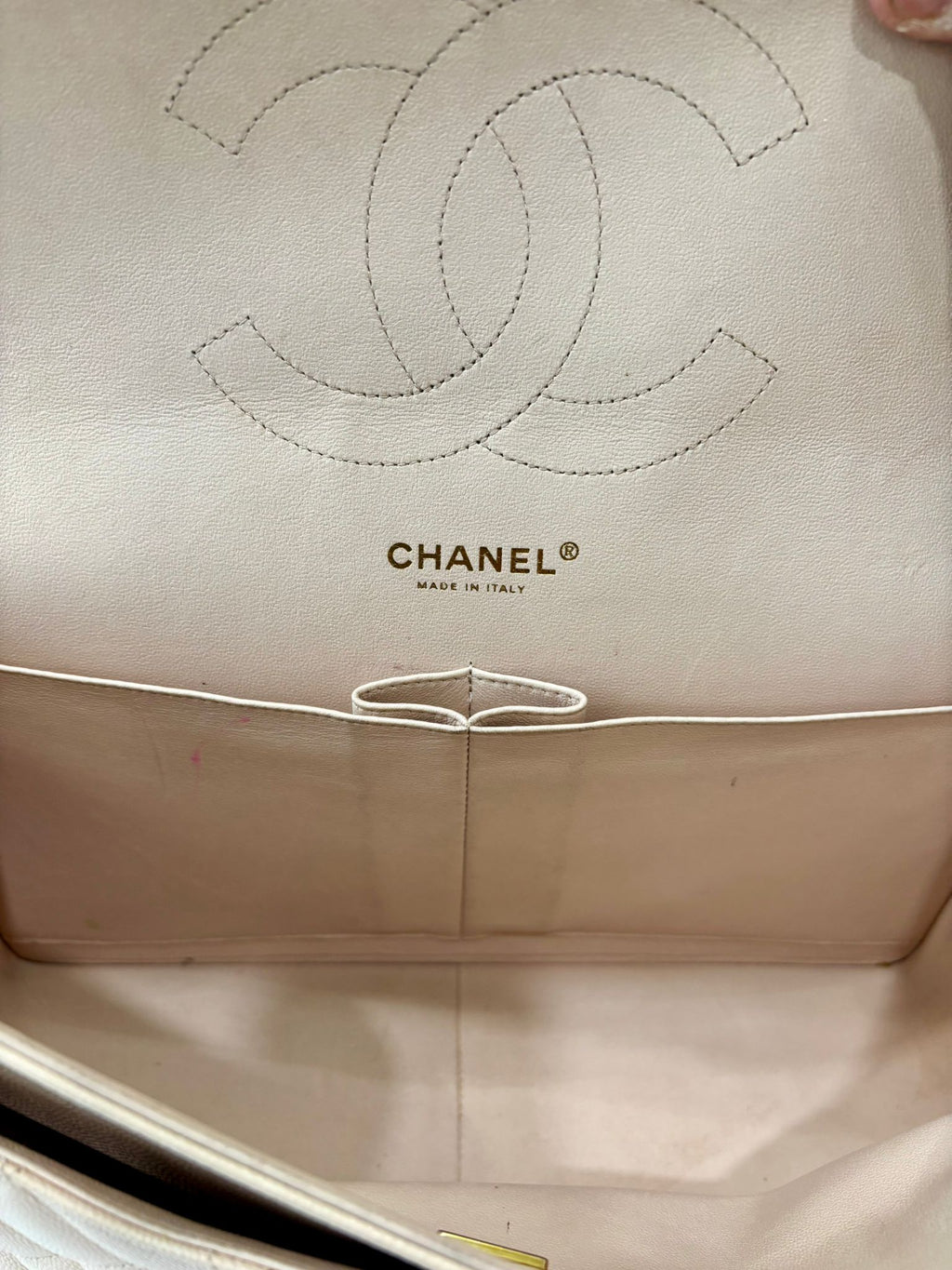 CHANEL CAVIAR QUILTED JUMBO CLASSIC DOUBLE FLAP BAG