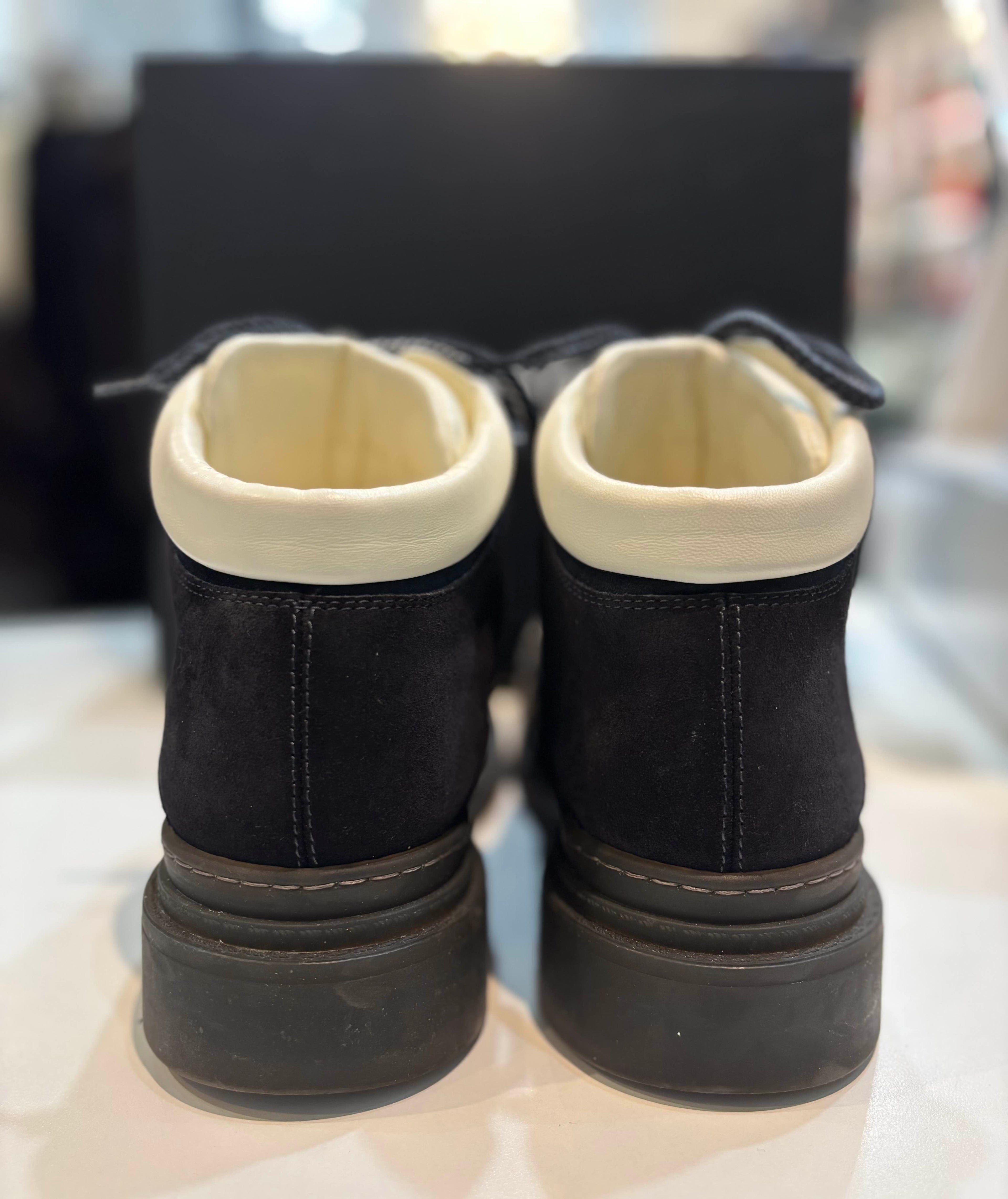 CHANEL CC COMBAT LACE UP ANKLE HIKING SNOW BOOTS