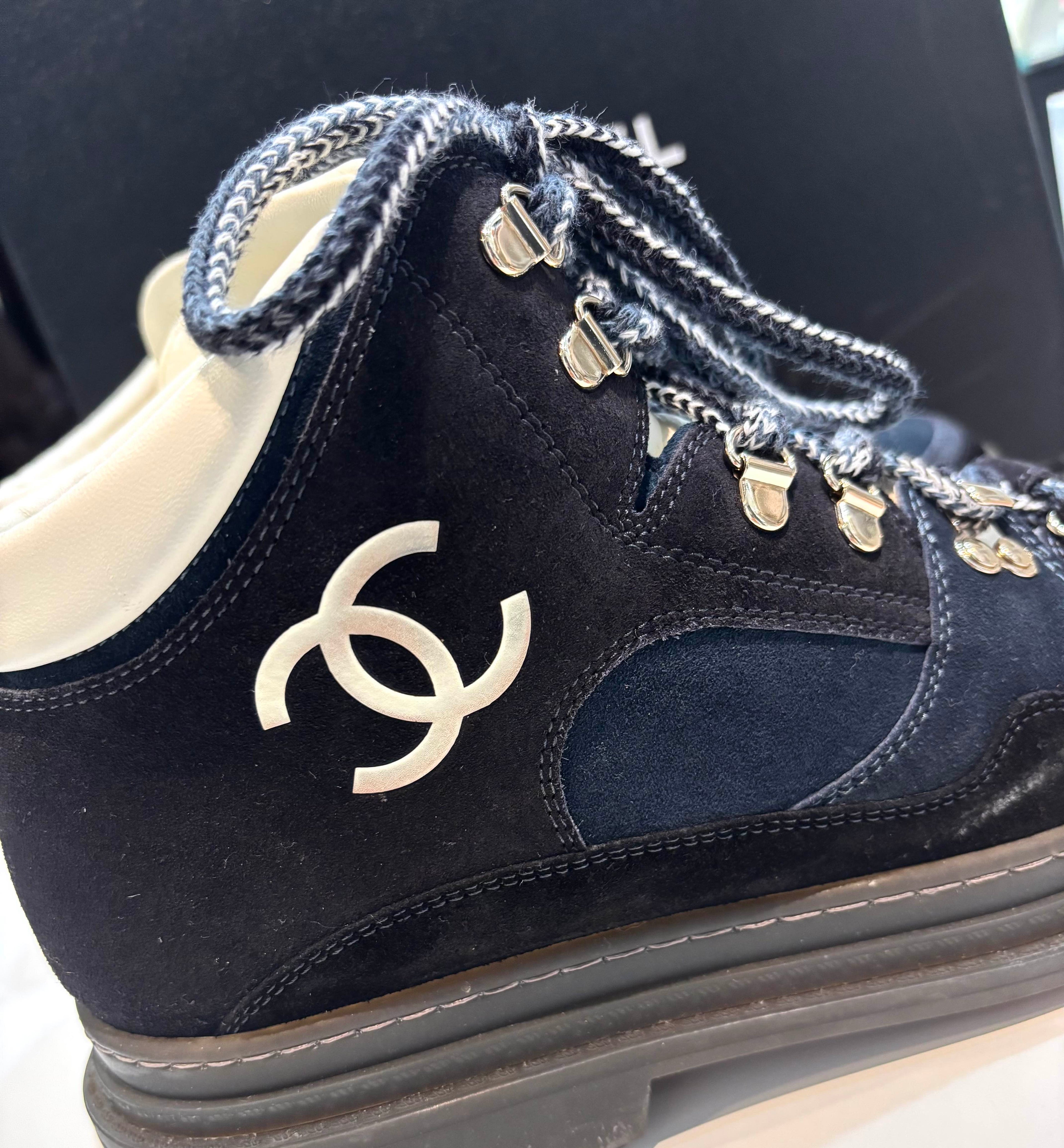 CHANEL CC COMBAT LACE UP ANKLE HIKING SNOW BOOTS