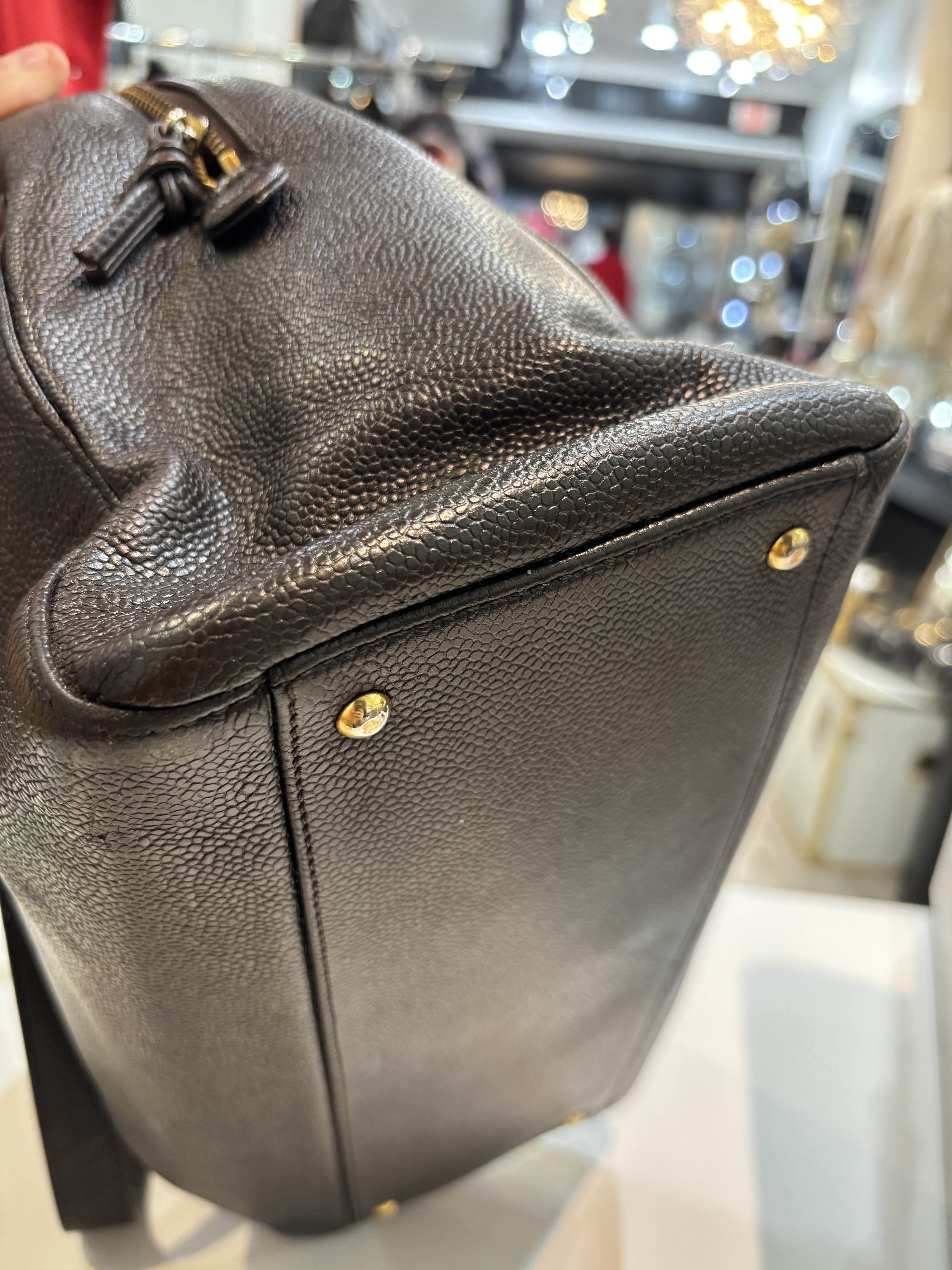 CHANEL VINTAGE TIMELESS CAVIAR LEATHER ZIPPED TOTE BAG