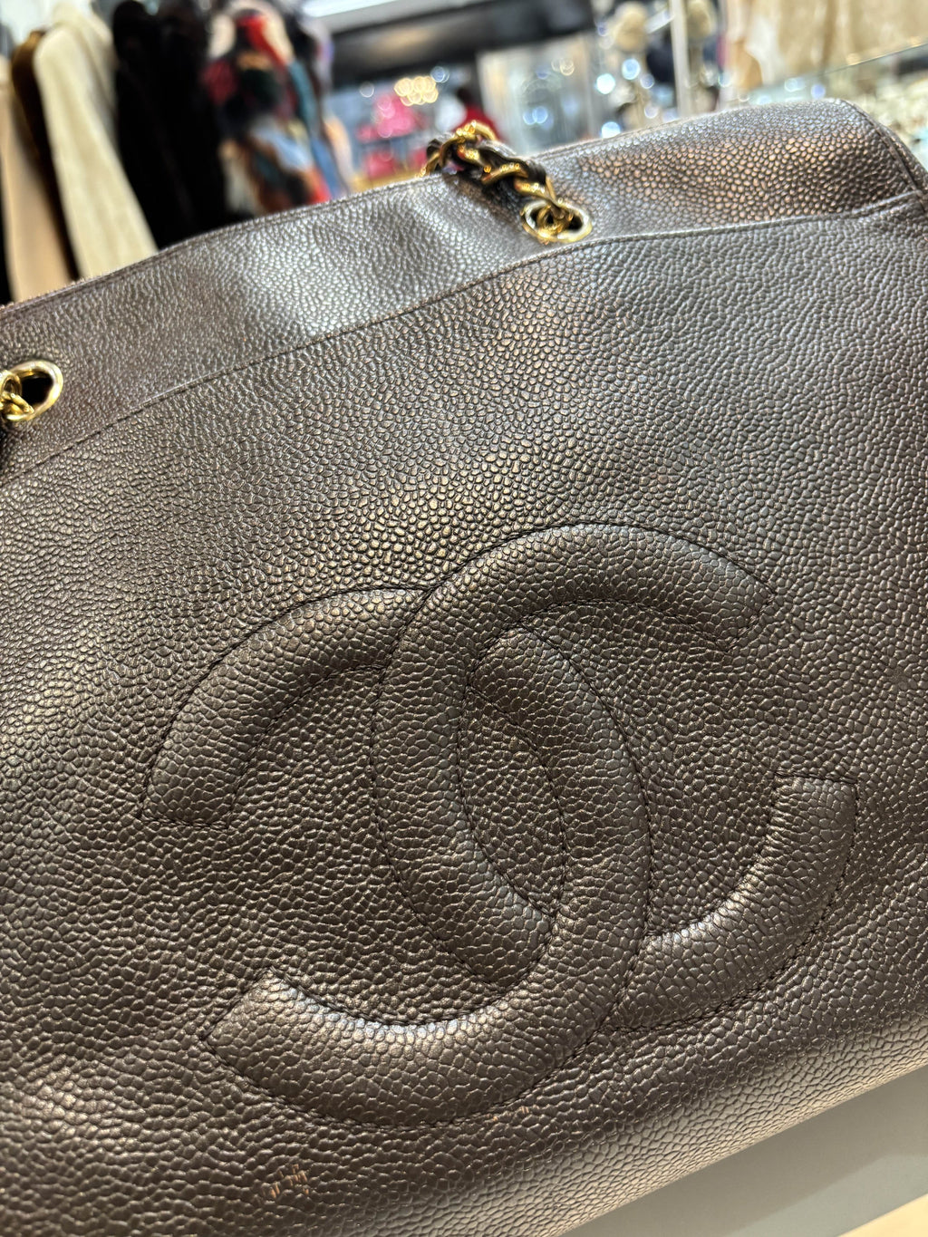 CHANEL VINTAGE TIMELESS CAVIAR LEATHER ZIPPED TOTE BAG
