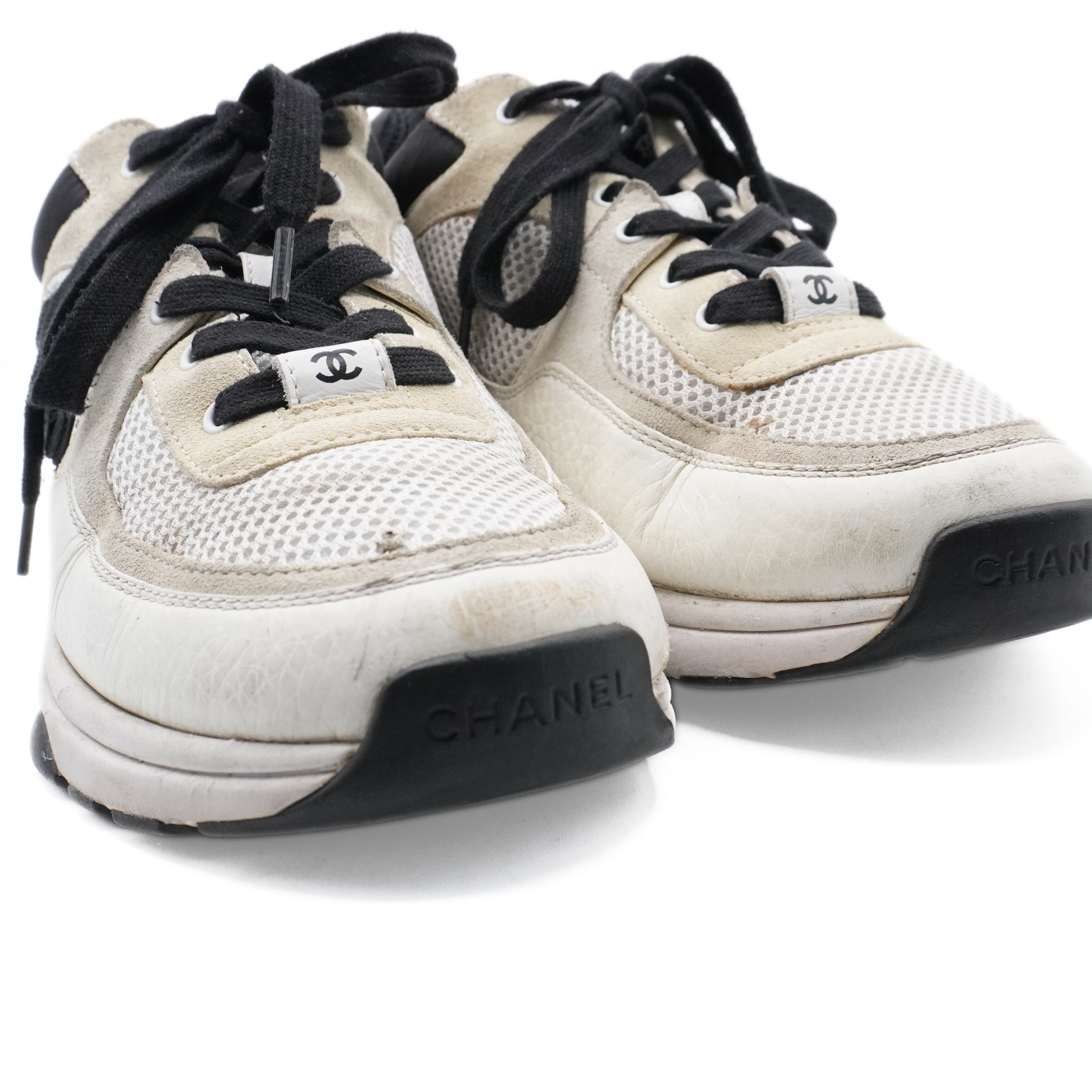 Chanel 'CC' Sneakers - Women's 39.5