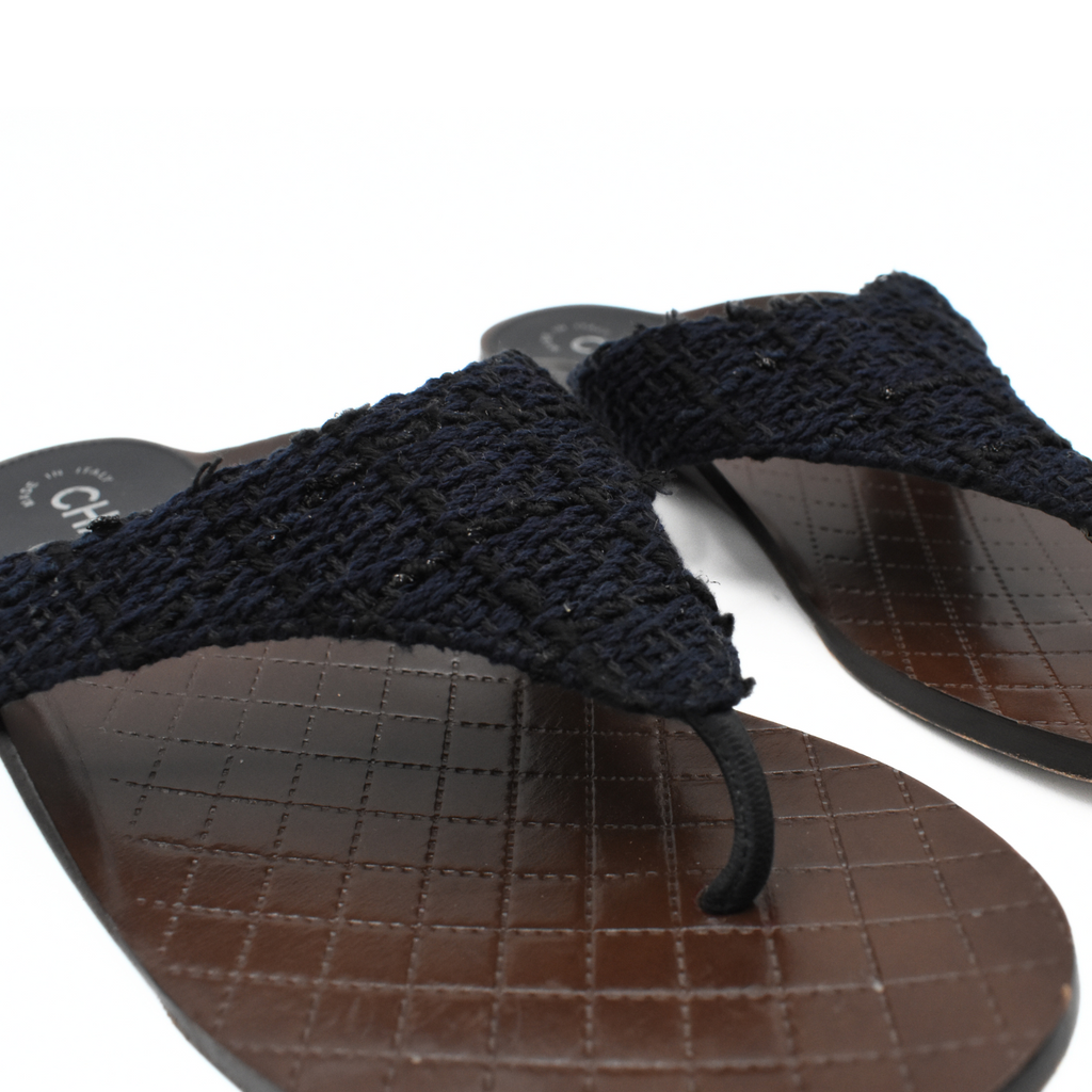Chanel Thong Sandals - Women's 37