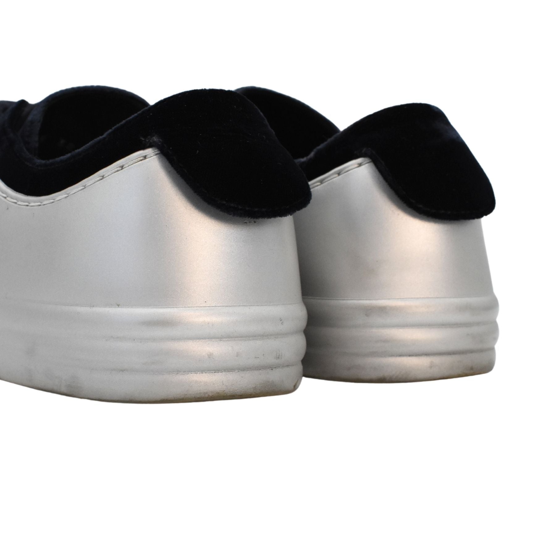 Chanel '2017 CC Logo' Sneakers - Women's 38
