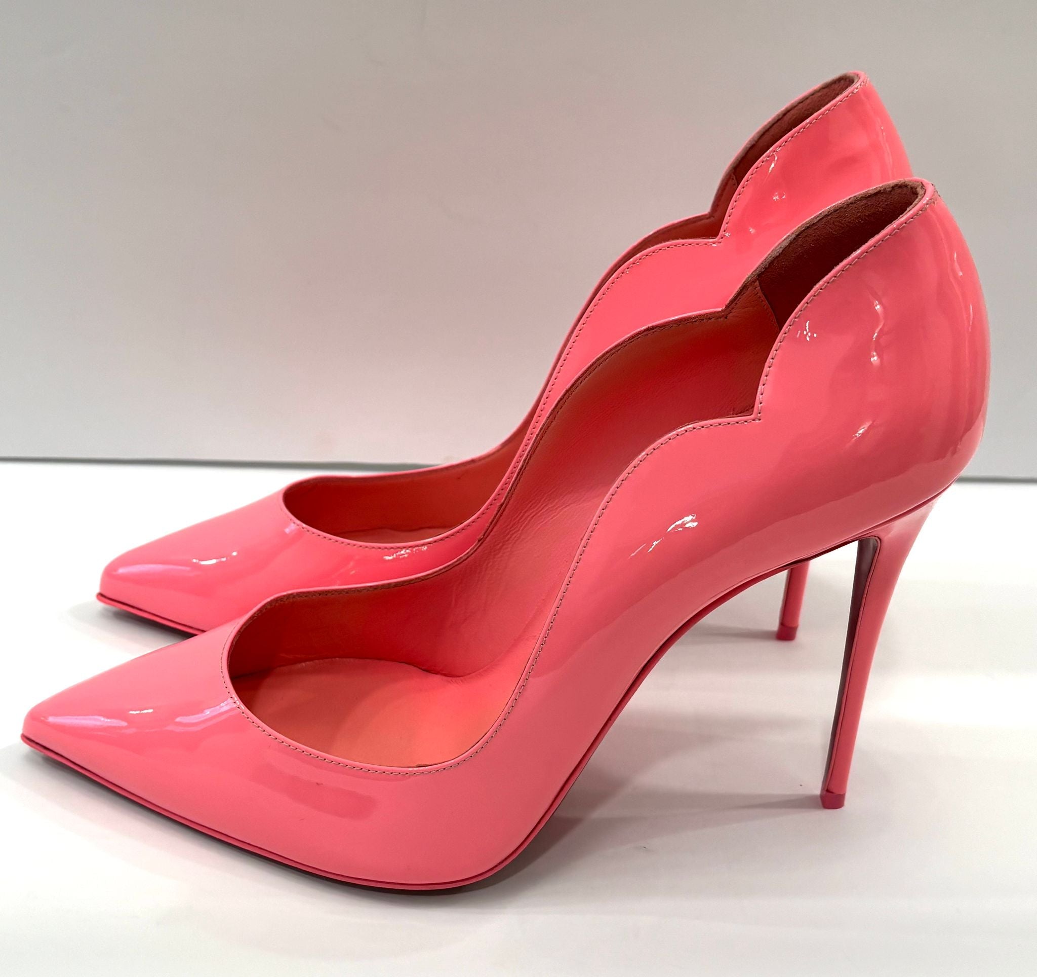 LOUBOUTIN NEON PINK PATENT LEATHER HOT CHICK 100 PUMPS
