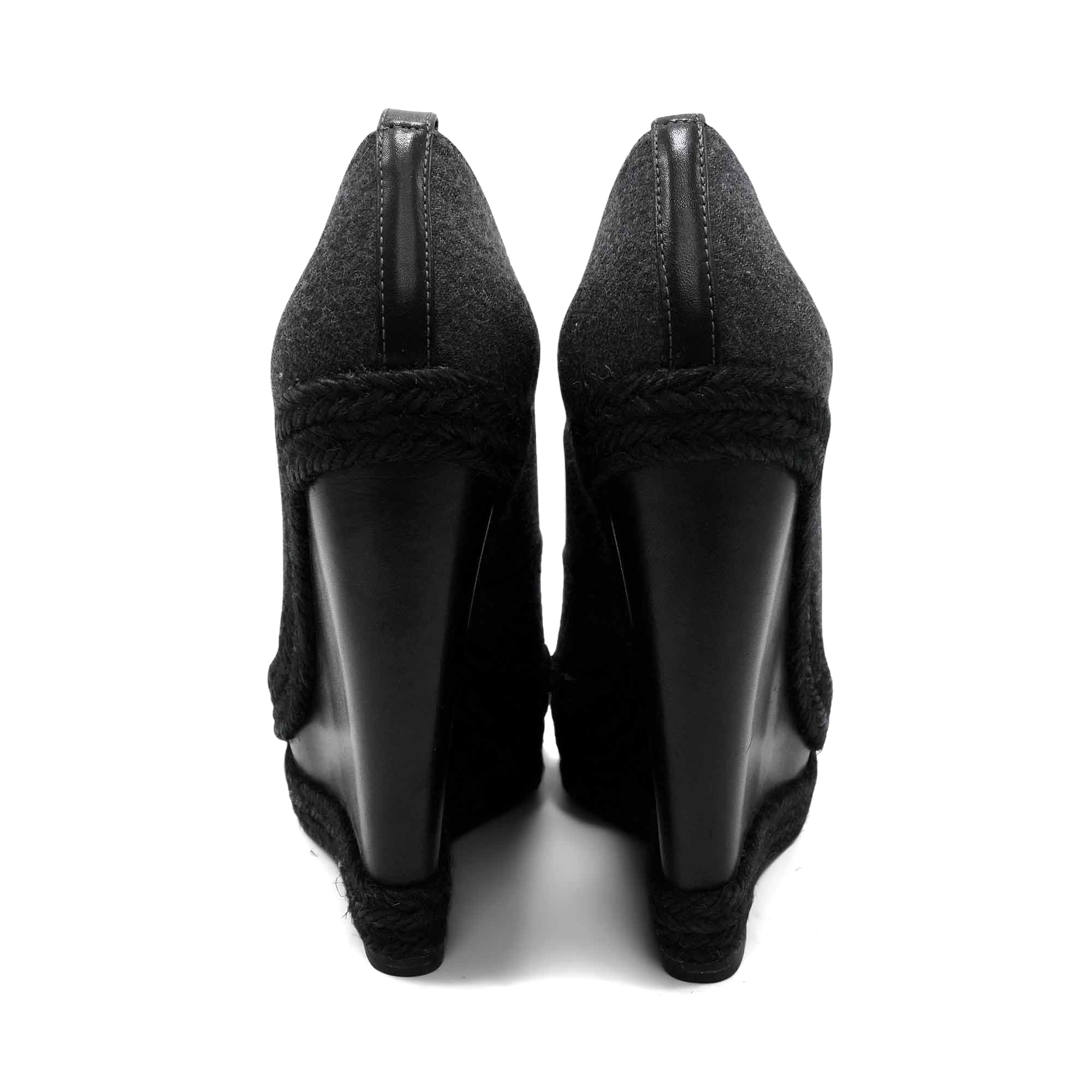 Christian Louboutin 'Deroba Flannel Espadrilles' - Women's 37