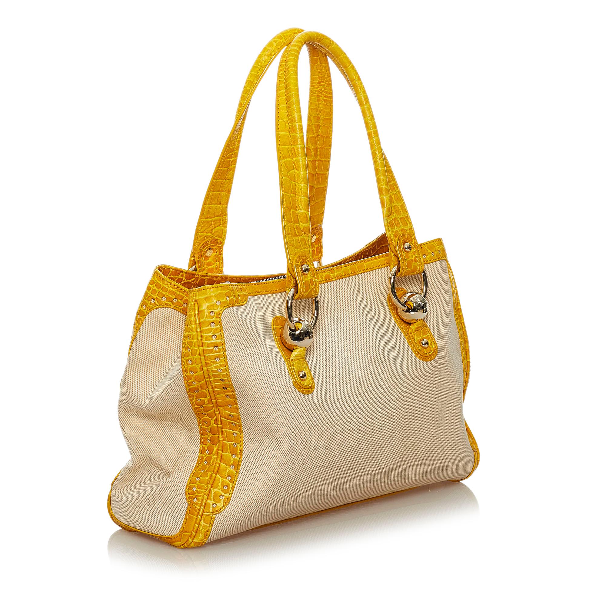 Celine Canvas Handbag (SHG-29129)