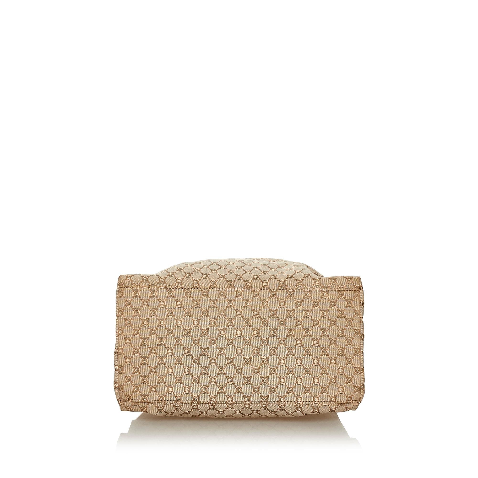 Celine Macadam Shoulder Bag (SHG-28760)
