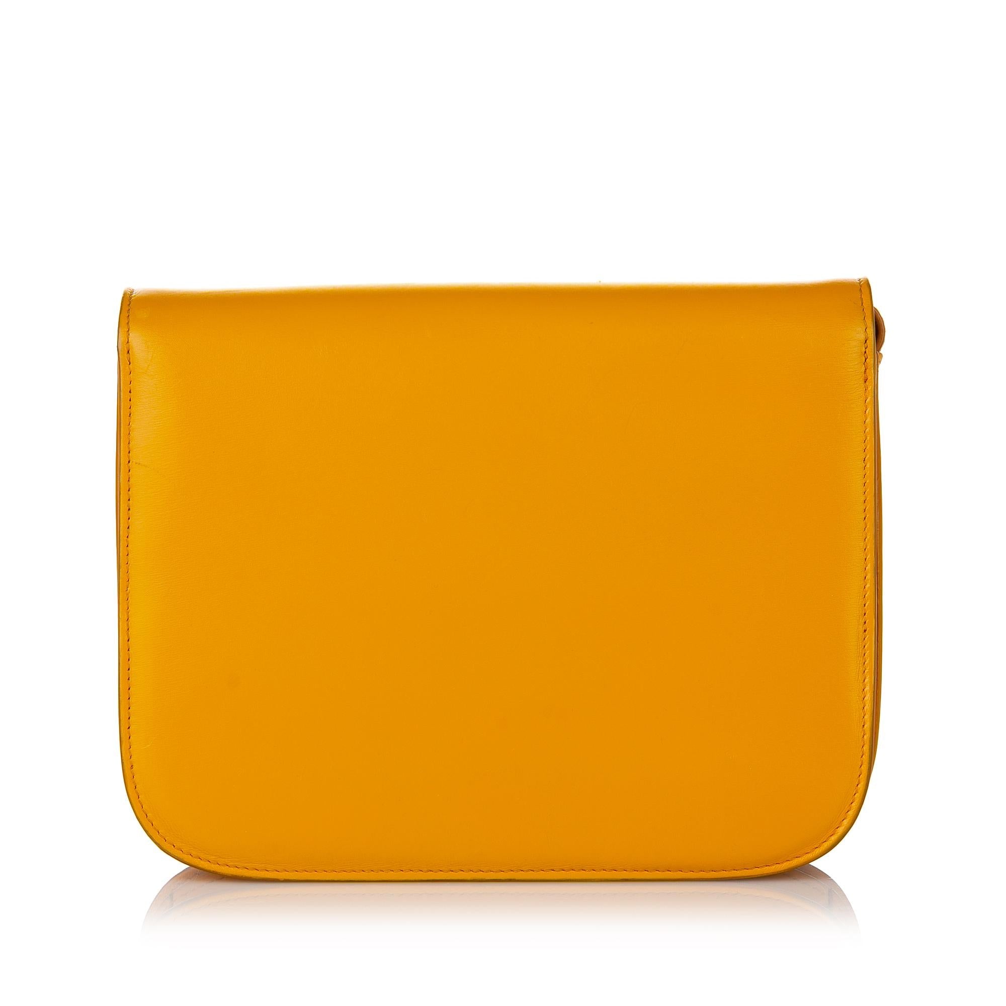 Celine Medium Classic Box Leather Crossbody Bag (SHG-3en6Z7)