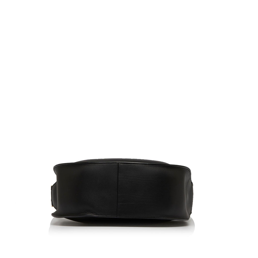 Celine Round Flap Bag (SHG-zDI8i8)