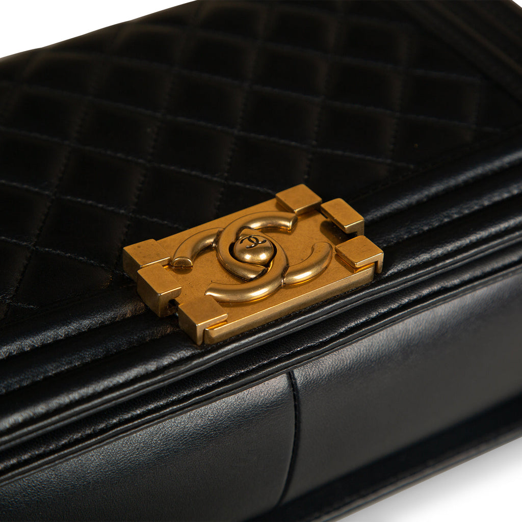 Chanel Boy Bag - Old Medium