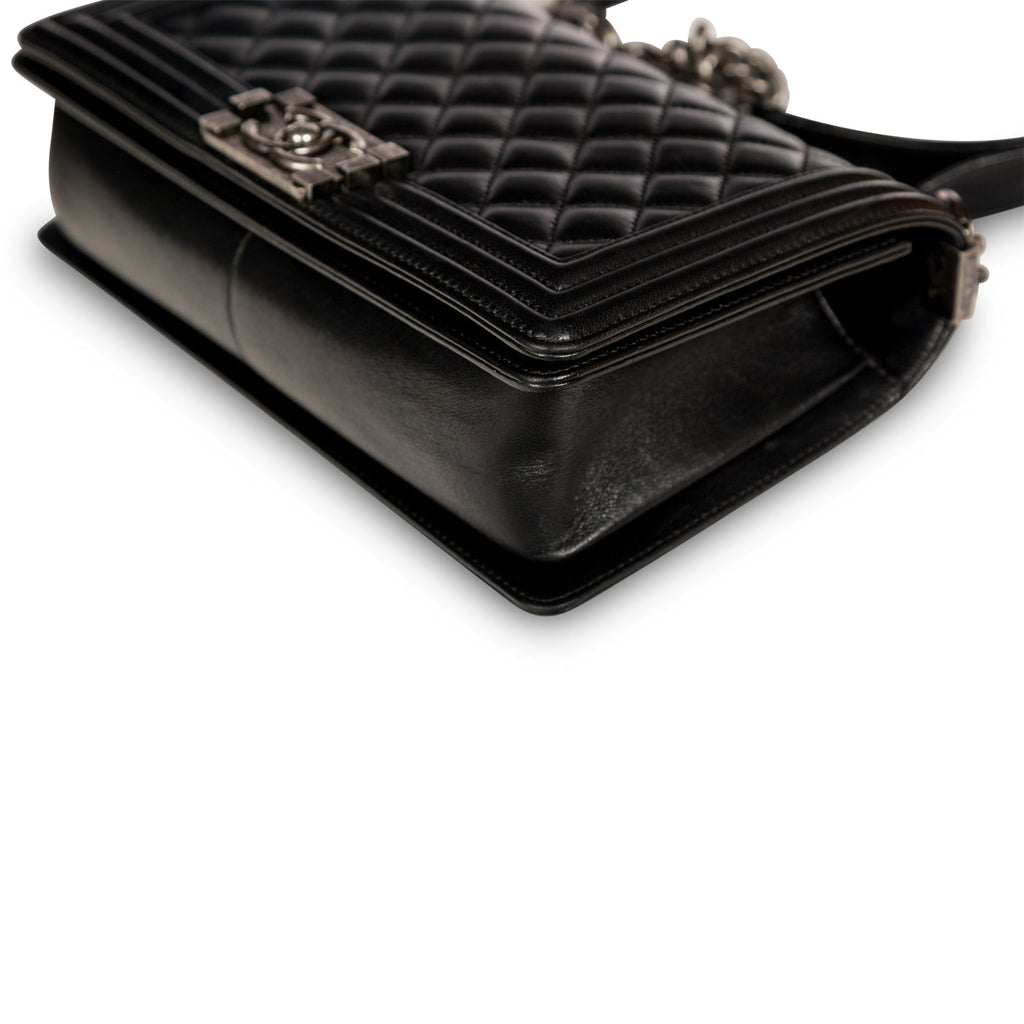 Chanel Boy Bag - Old Medium - Lambskin