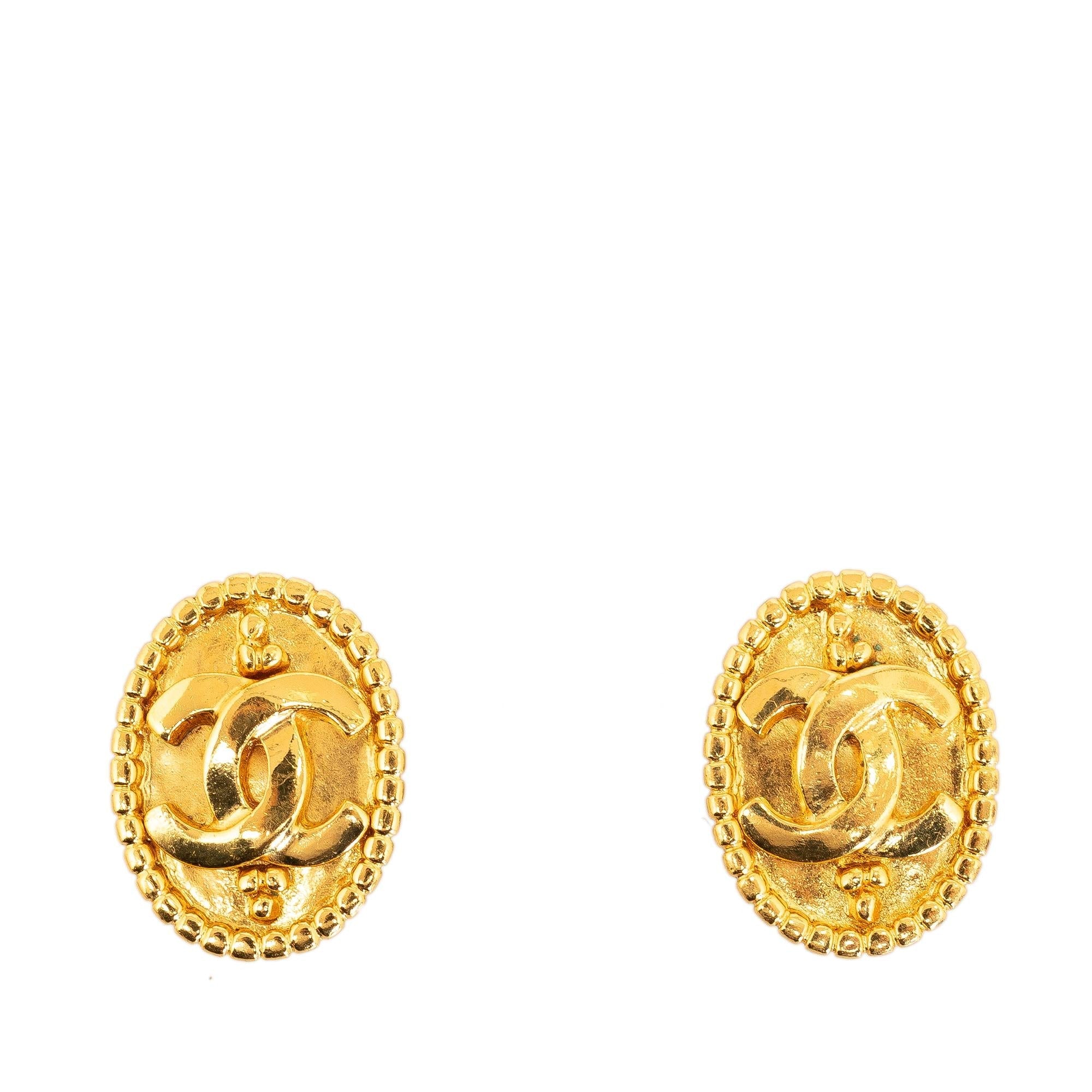 Chanel CC Clip On Earrings (SHG-NwvR2n)