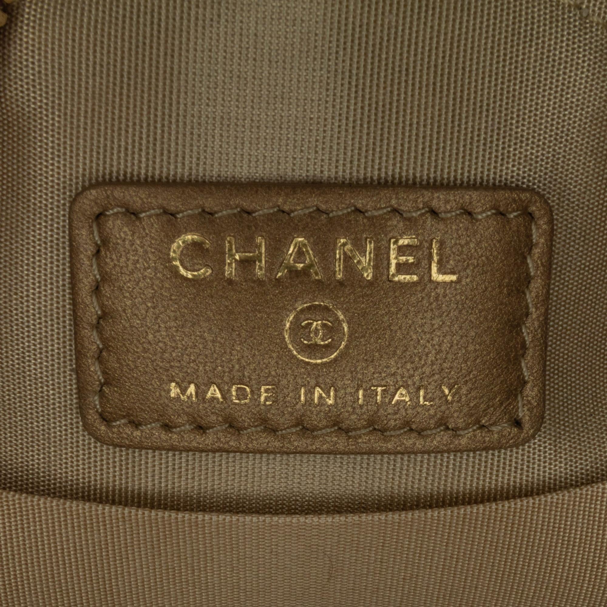 Chanel CC Quilted Lambskin Pearl Crush Round Clutch with Chain (SHG-aW4PQp)