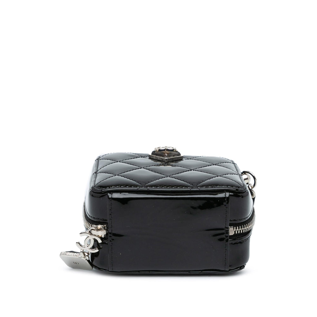 Chanel CC Quilted Patent Clutch With Chain