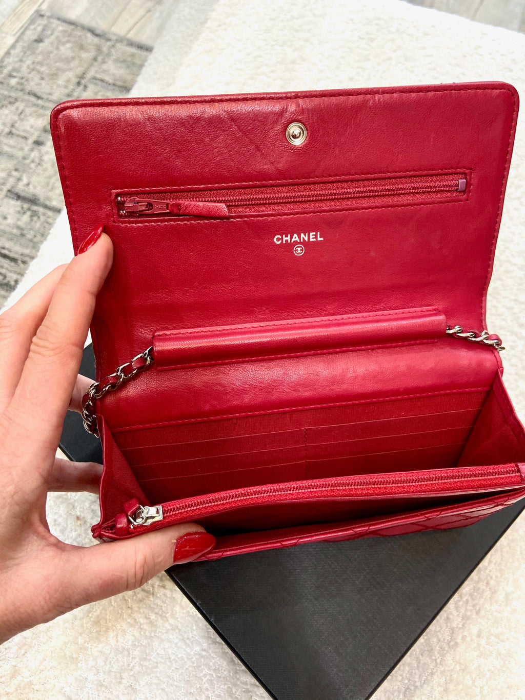 CHANEL CALFSKIN DIAMOND STITCH WALLET ON A CHAIN