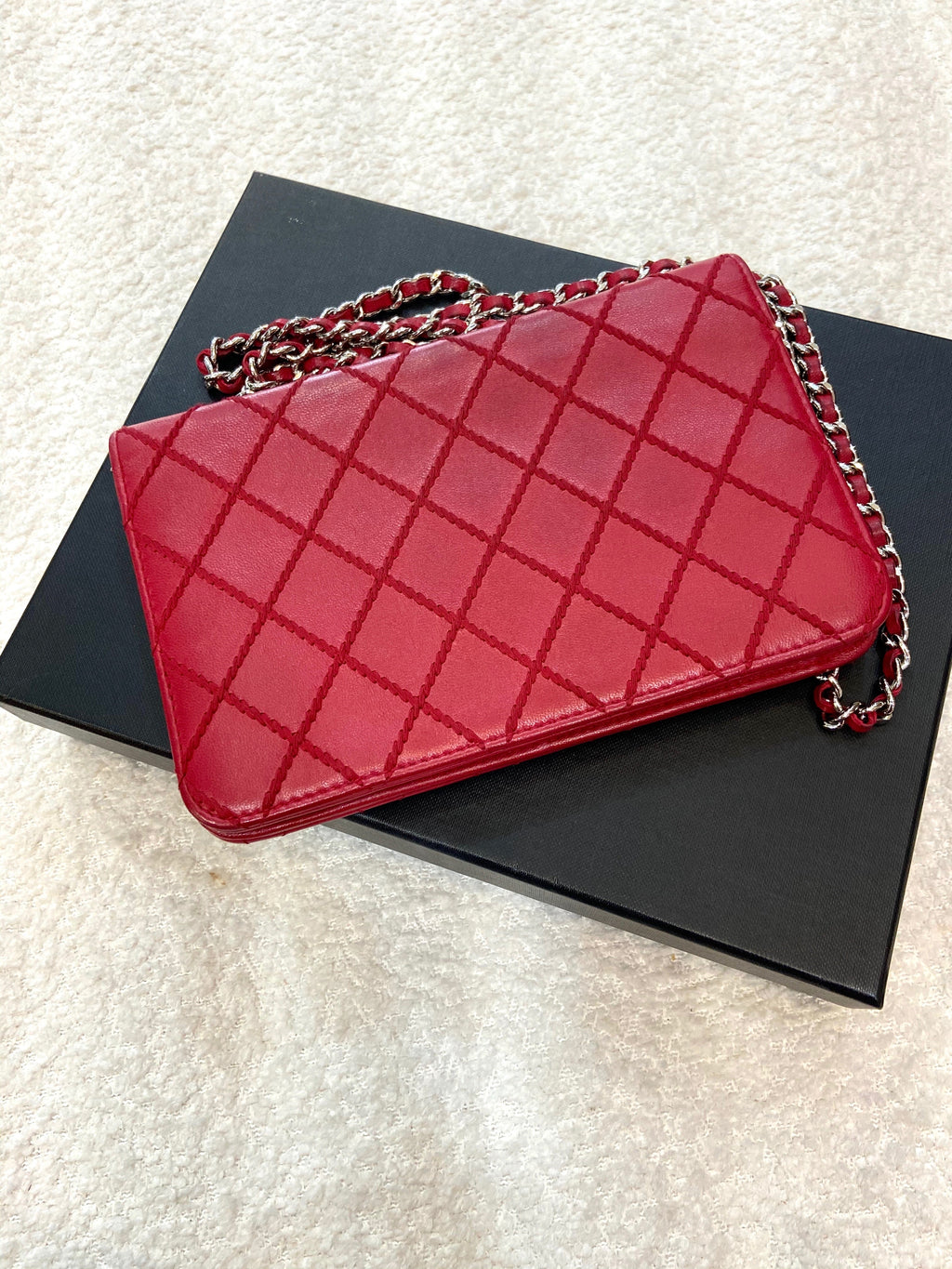 CHANEL CALFSKIN DIAMOND STITCH WALLET ON A CHAIN