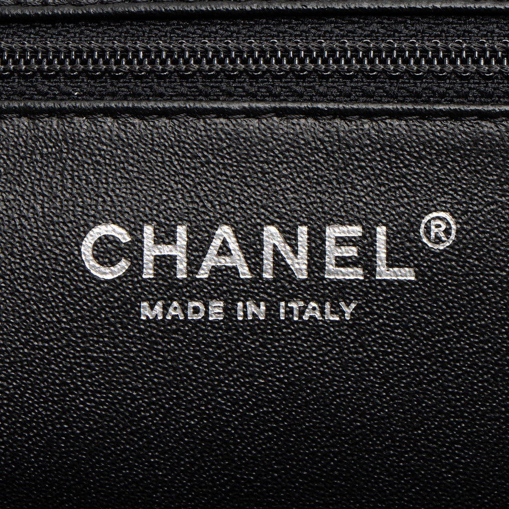 Chanel Caviar Leather CC Frame Clutch (SHF-sS7xNc)