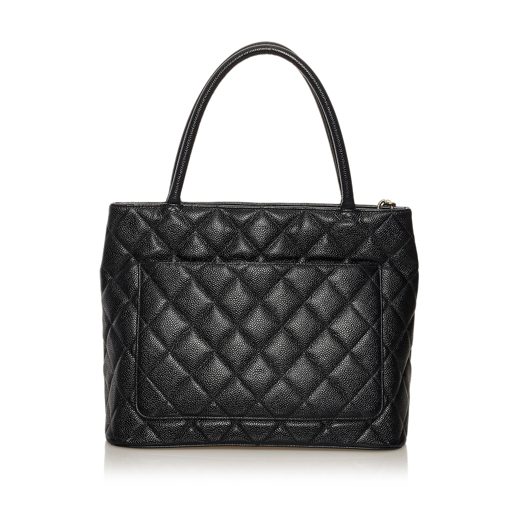 Chanel Caviar Medallion Tote Bag (SHG-iVagKM)