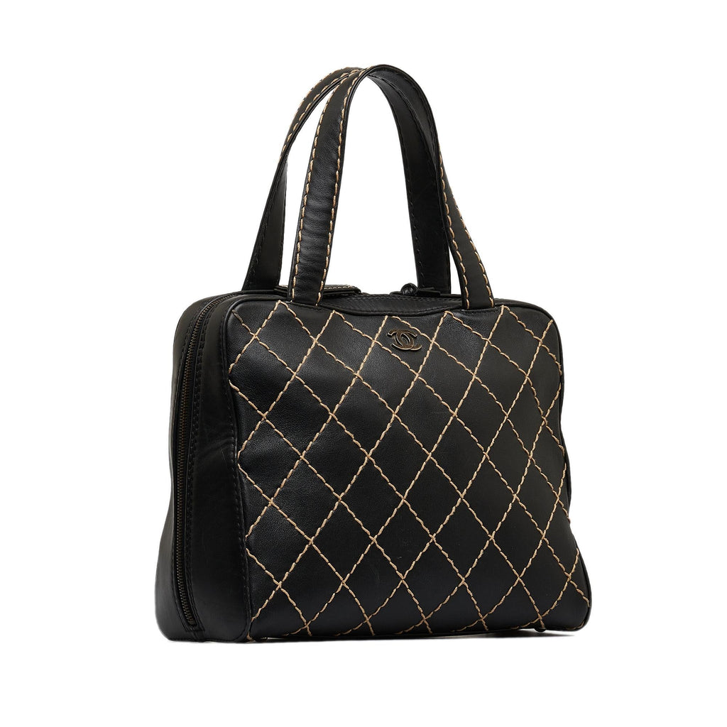 Chanel Cc Wild Stitch Handbag (SHG-fSzRiQ)