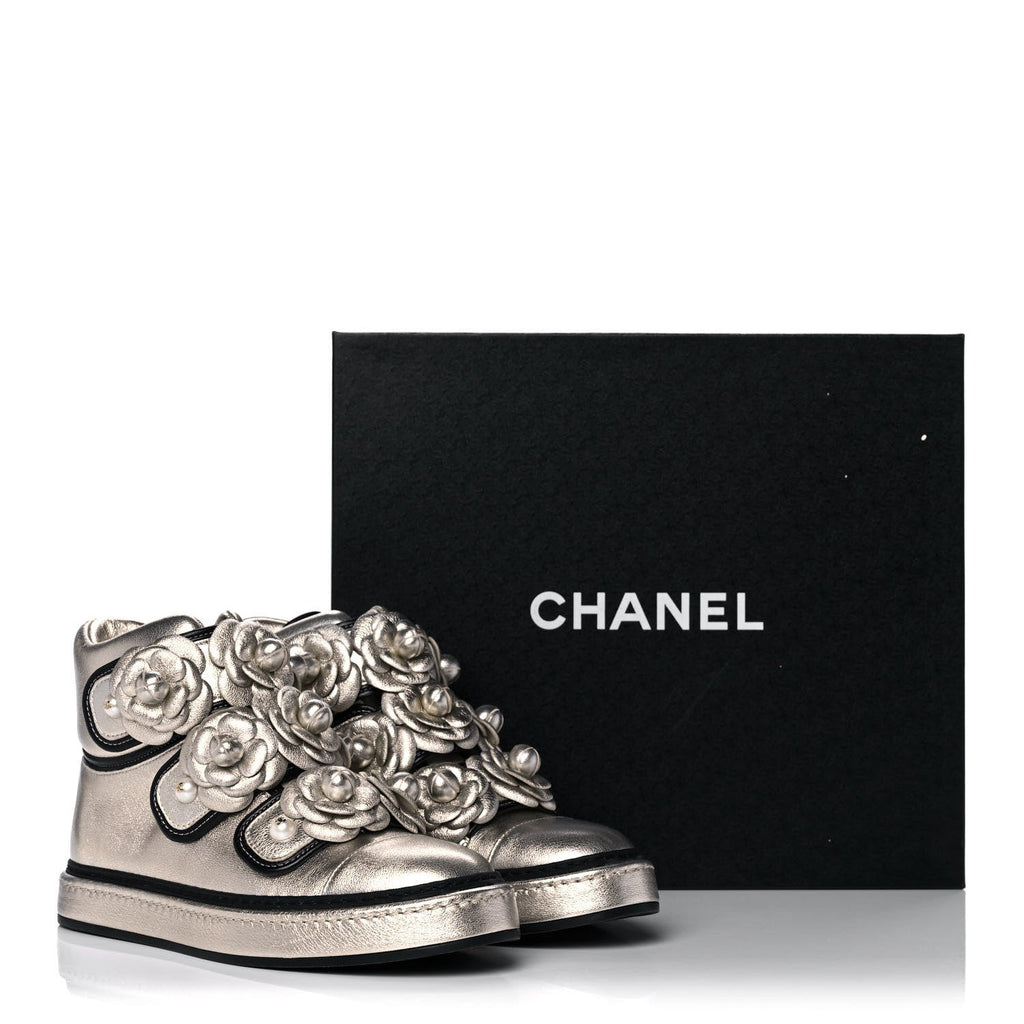 CHANEL CC CAMELLIA METALLIC CHAMPAGNE LAMBSKIN SNEAKERS
