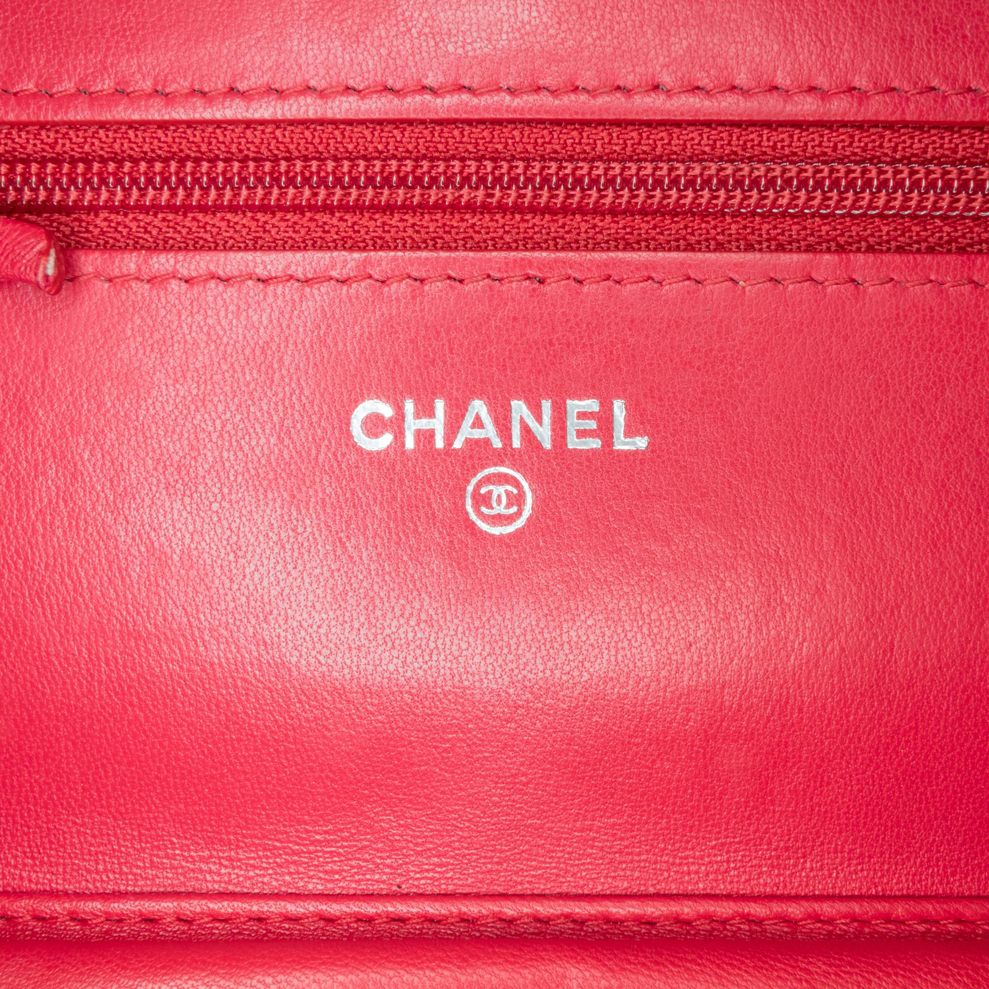 Chanel Classic Lambskin Wallet on Chain