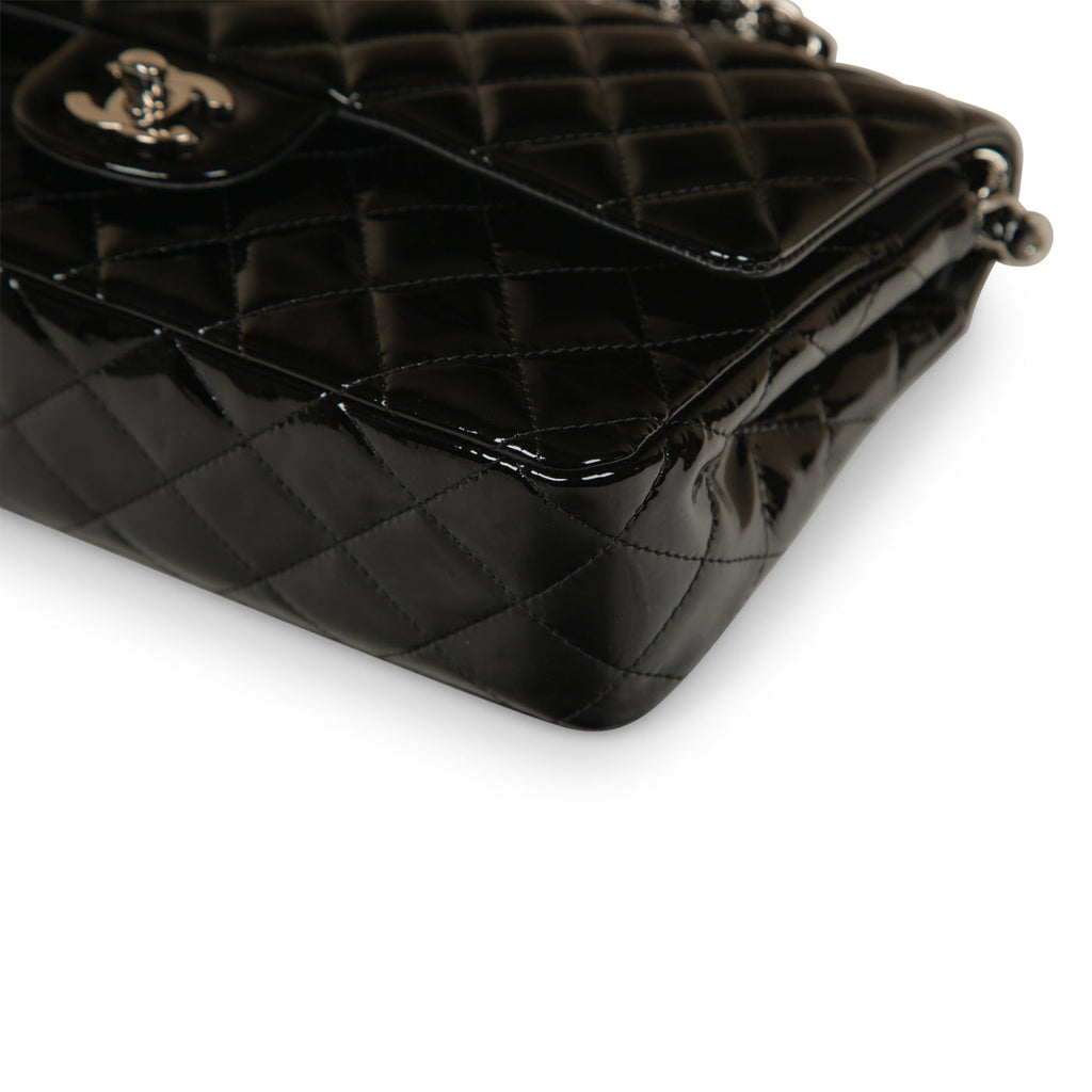 Chanel Classic Flap Bag - Medium - Patent Black