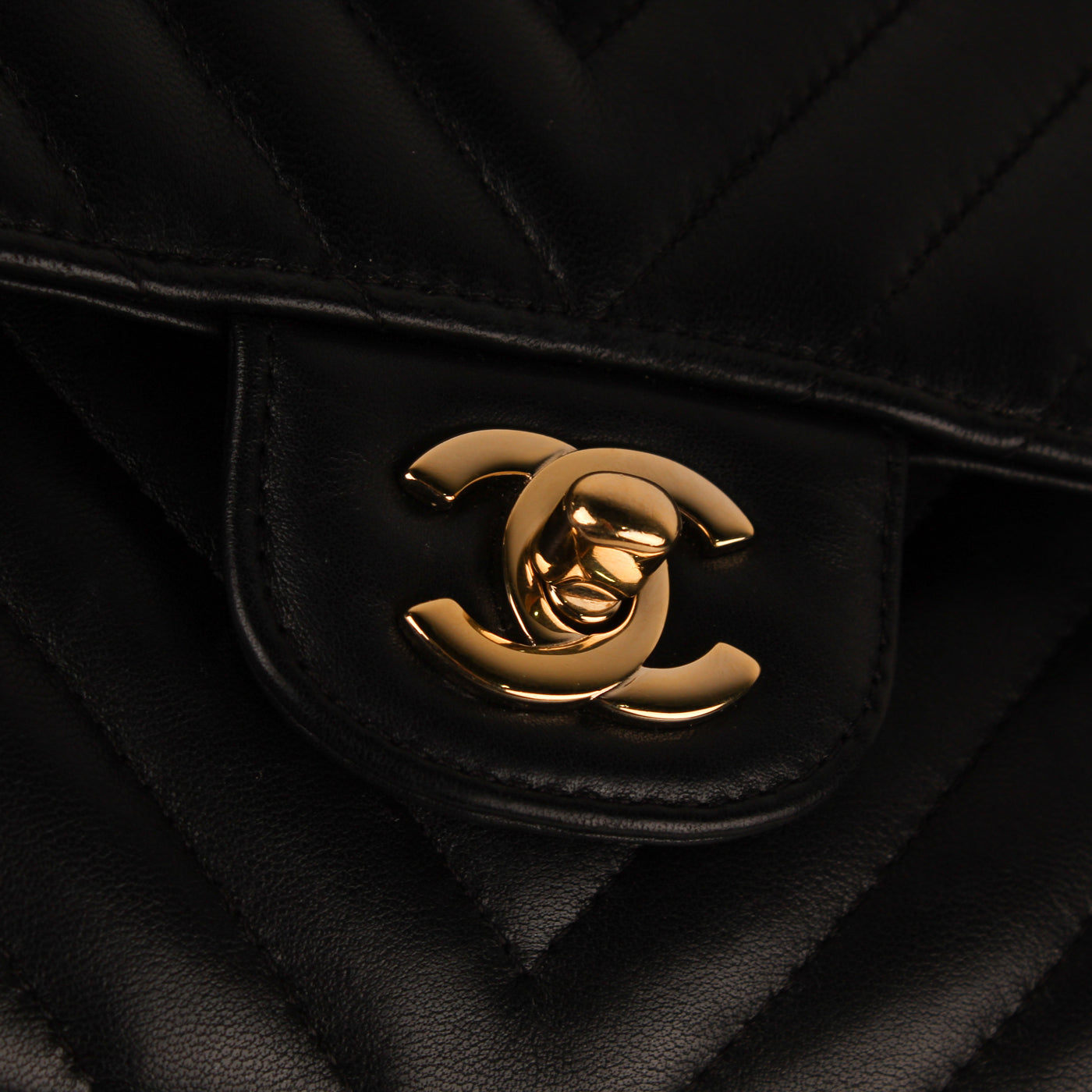 Chanel Classic Flap Bag - Medium