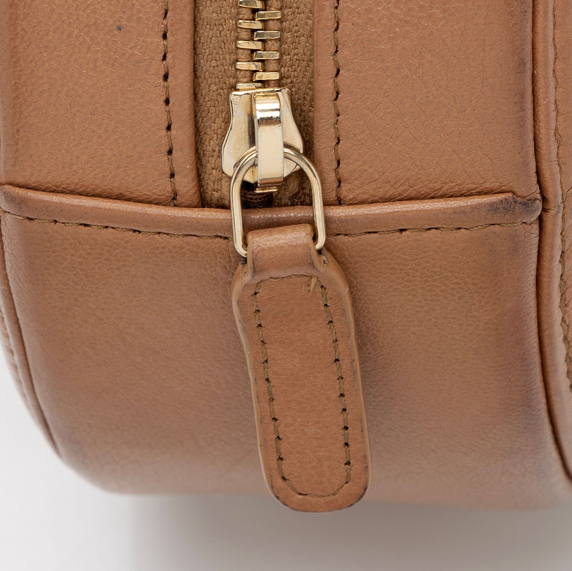 Chanel Lambskin 19 Round Clutch with Chain (SHF-p9Azmt)