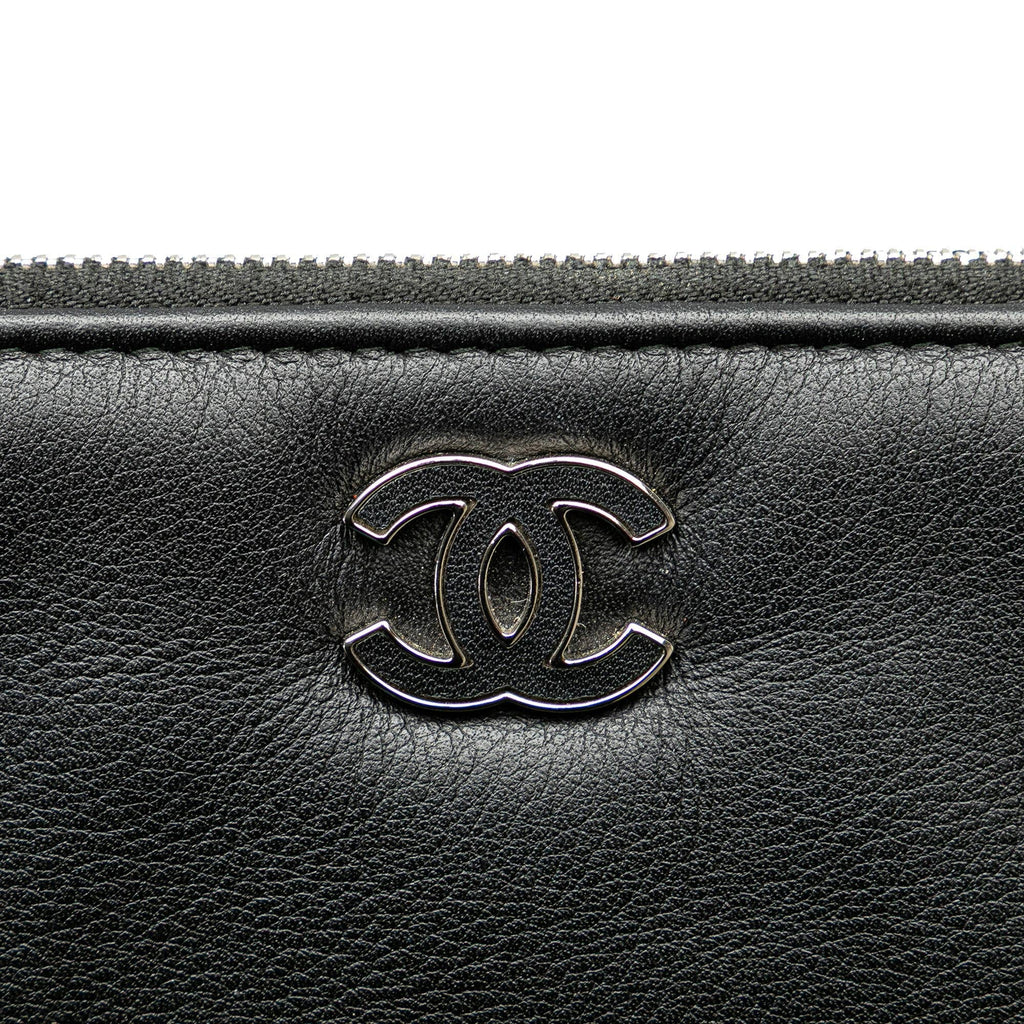 Chanel Large Diagonal Chevron Calfskin Tassel O Case Clutch