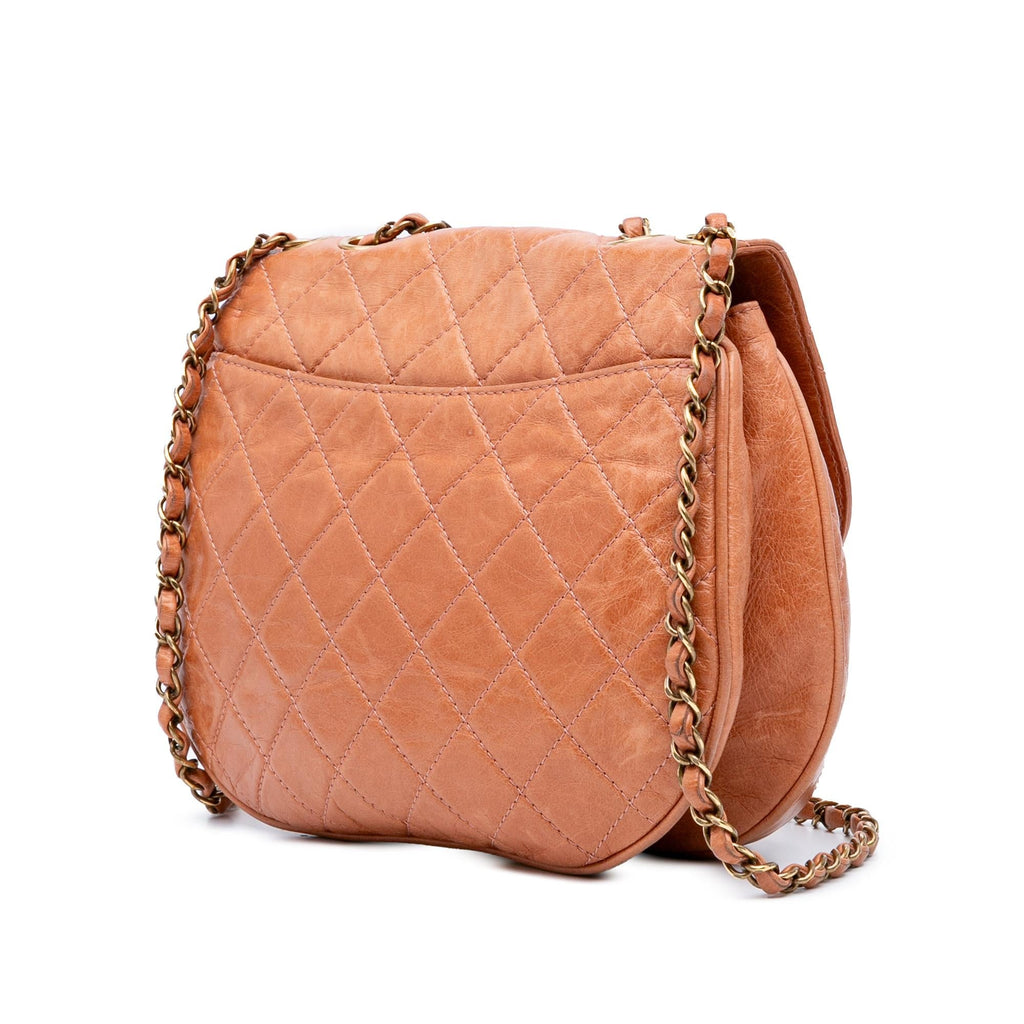 Chanel Medium Aged Calfskin Bubble CC Flap