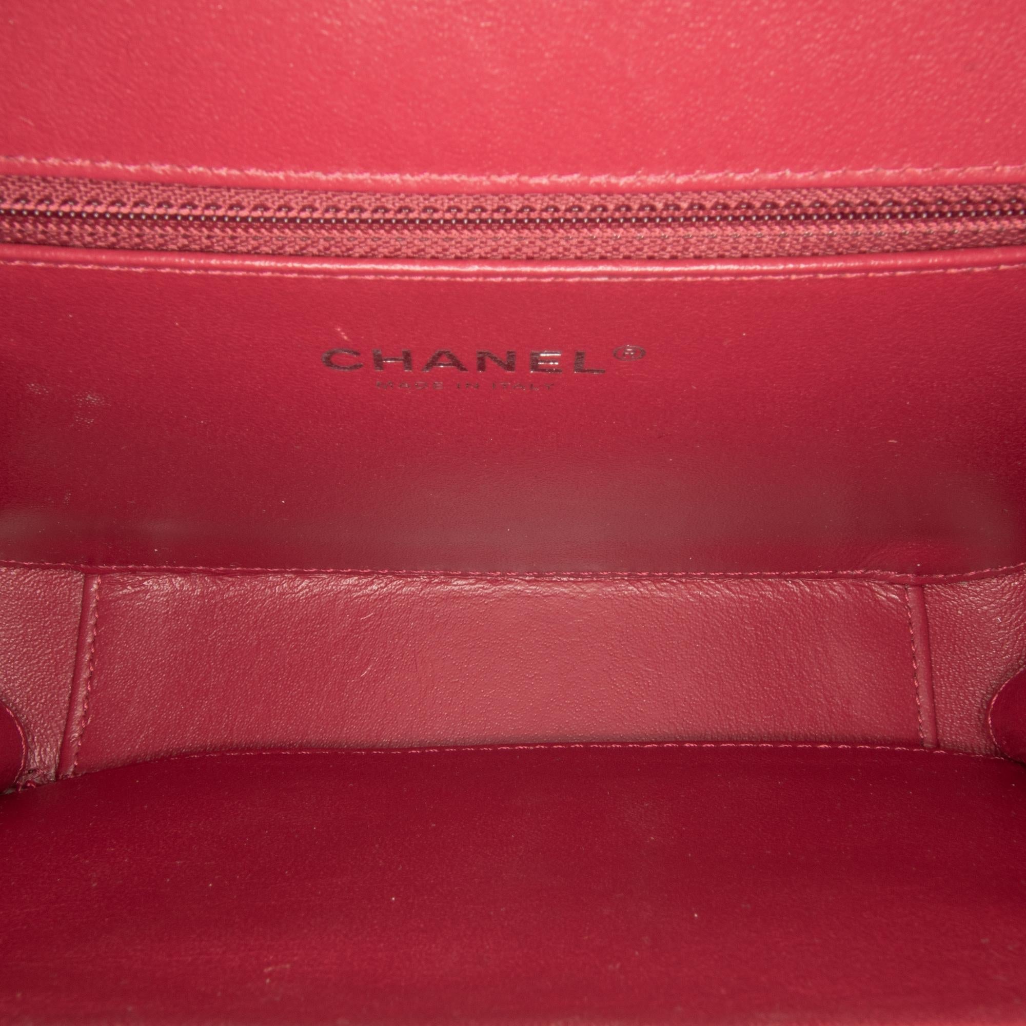 Chanel Medium Caviar CC Filigree Vanity Case