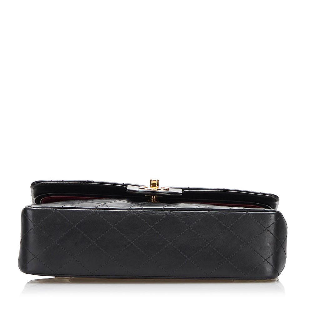 Chanel Medium Classic Lambskin Double Flap (SHG-Vy6wu2)