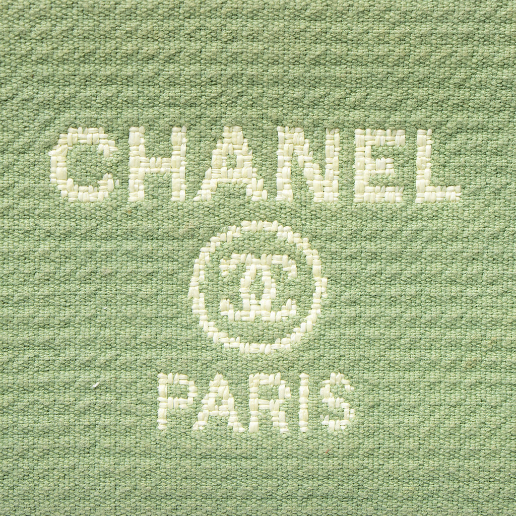 Chanel Mixed Fibers Deauville Pochette