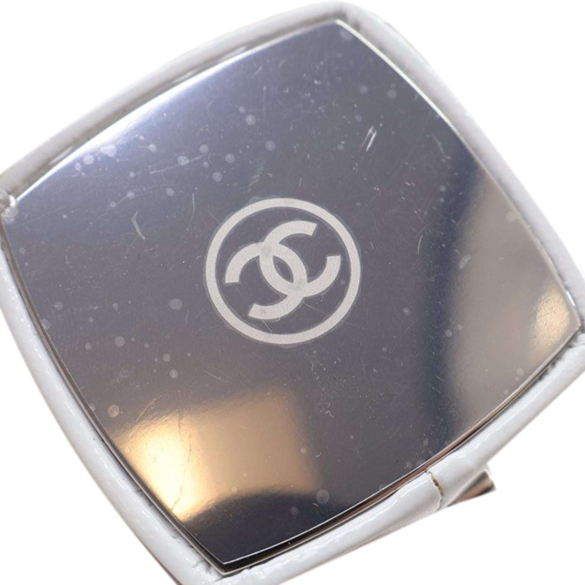 Chanel Patent Goatskin Make-Up Box Clutch With Chain (SHG-cNmuxS)