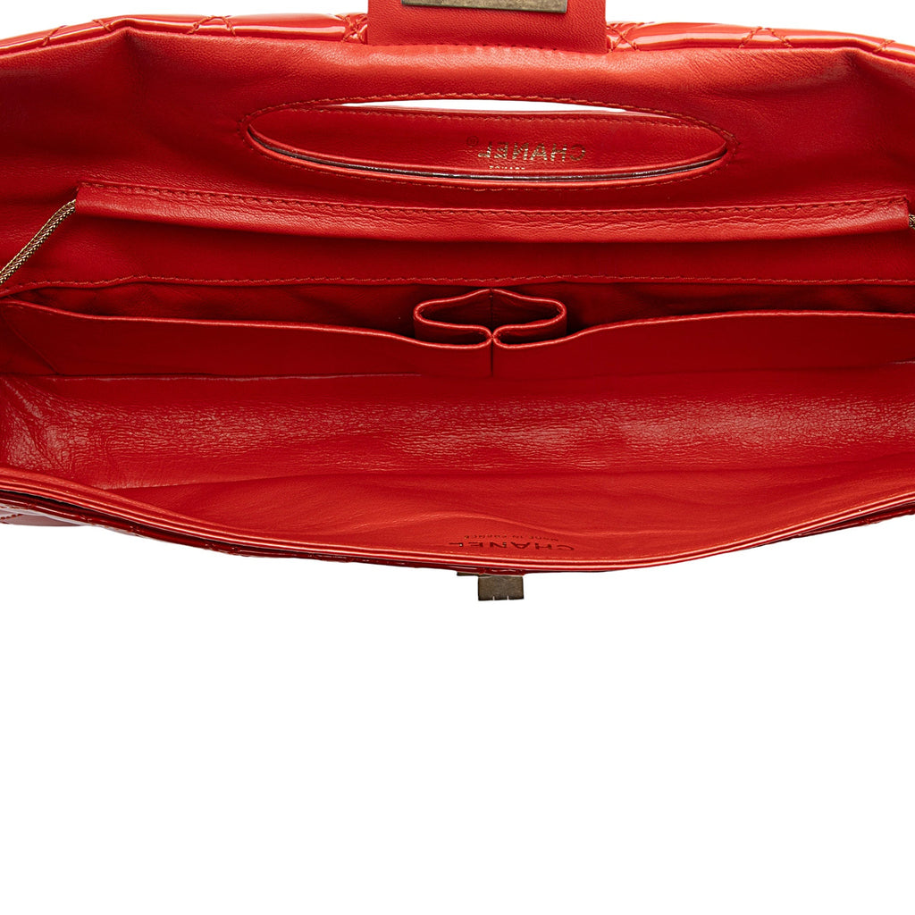 Chanel Patent Leather 2.55 Reissue E/W Clutch (SHF-Og65LE)