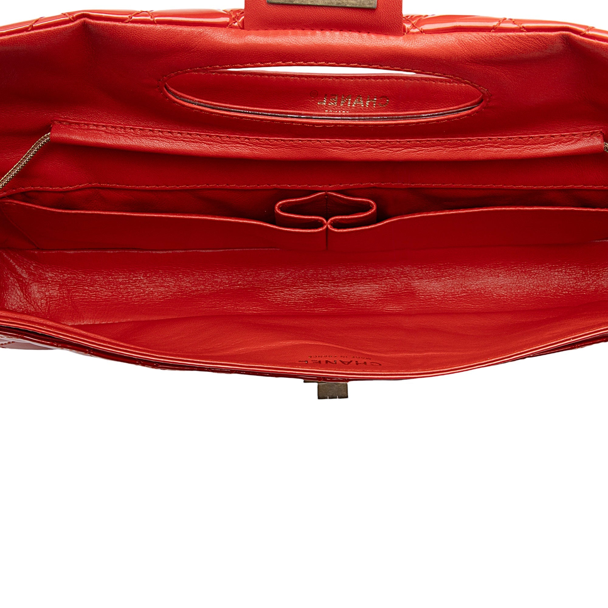 Chanel Patent Leather 2.55 Reissue E/W Clutch (SHF-Og65LE)